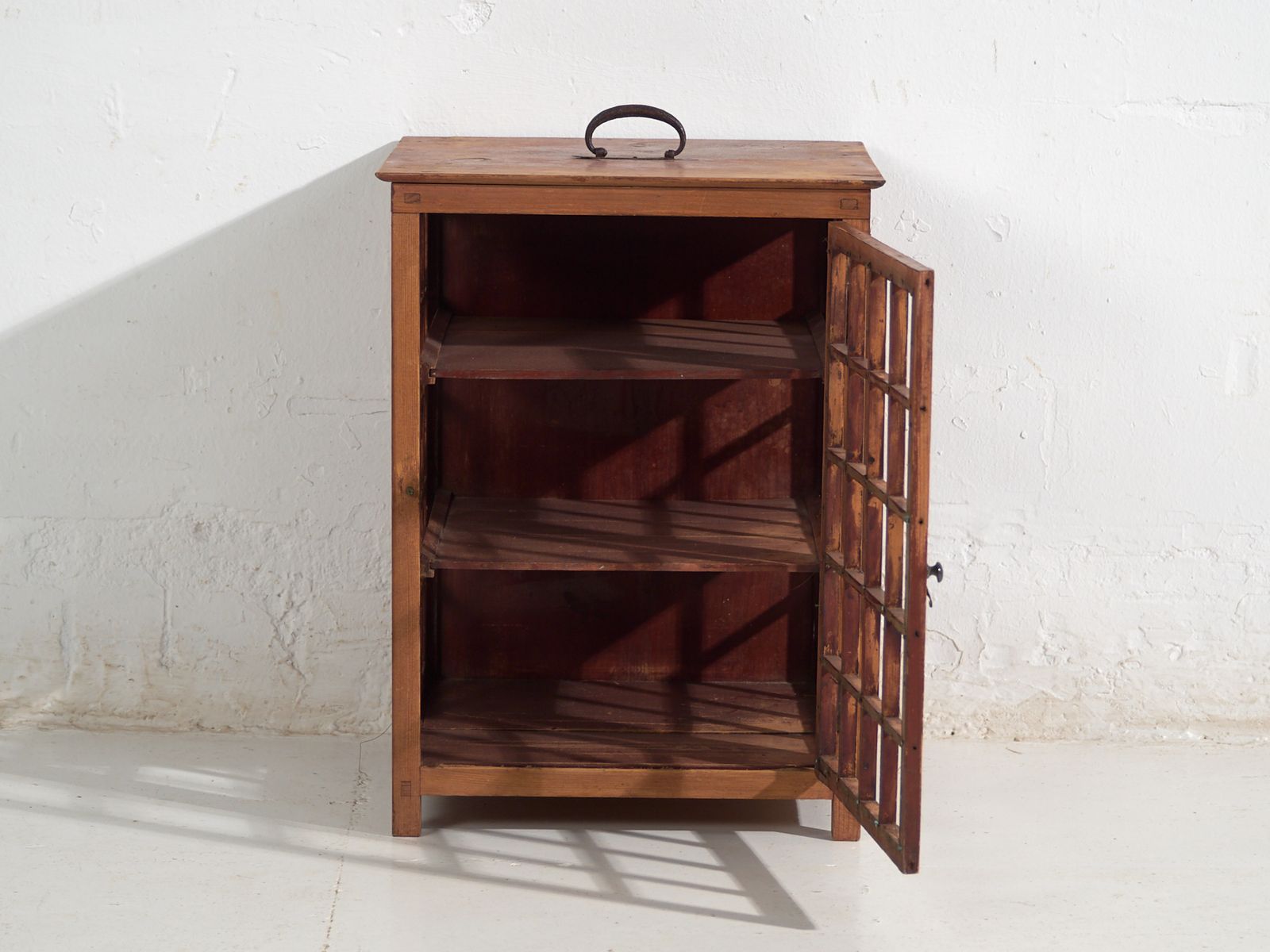 Small Antique Japanese Cabinet – Taisho To Early Showa Period – (C.1910 1940) photo Furniture