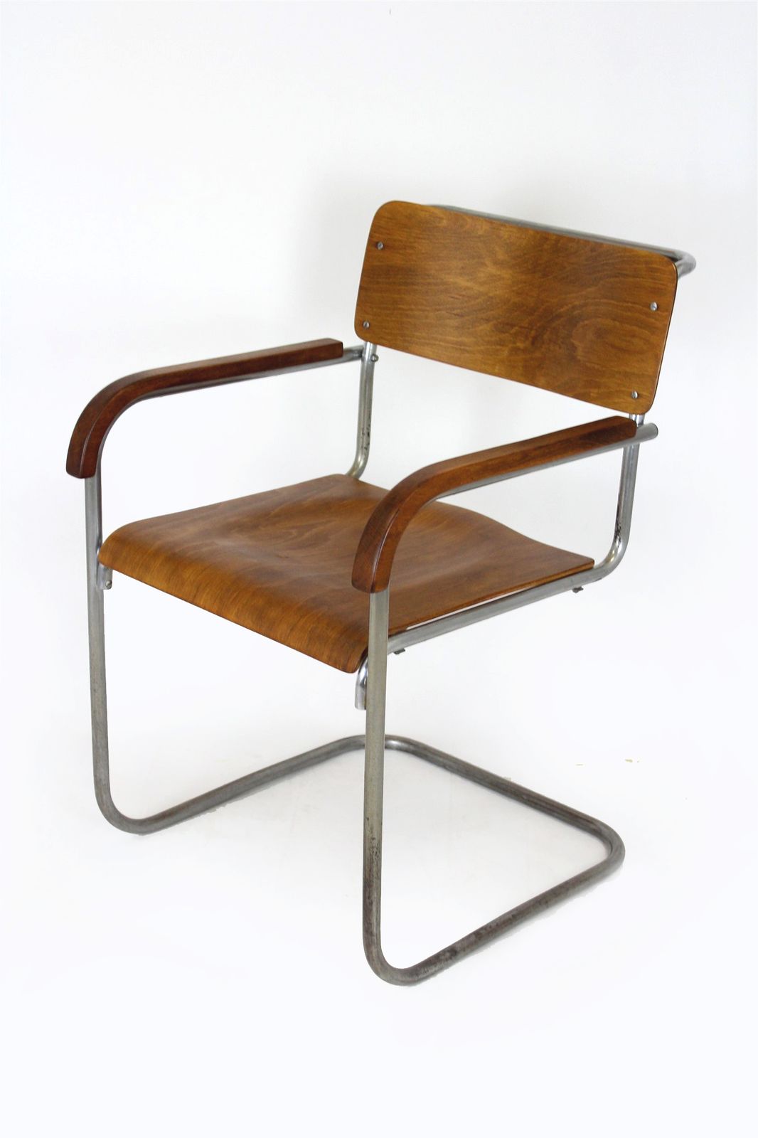 Restored Bauhaus B34 Cantilever Chair In Plywood & Chrome By Marcel Breuer, Early 1930s photo vintage