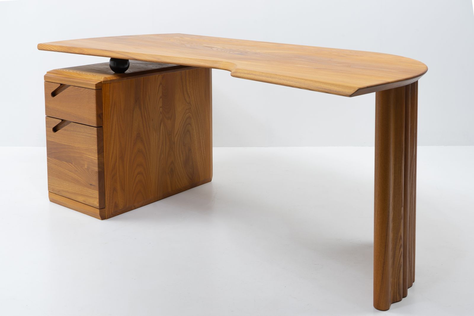 photo vinterior Curved Desk In Elm Produced By Seltz, France 1980s