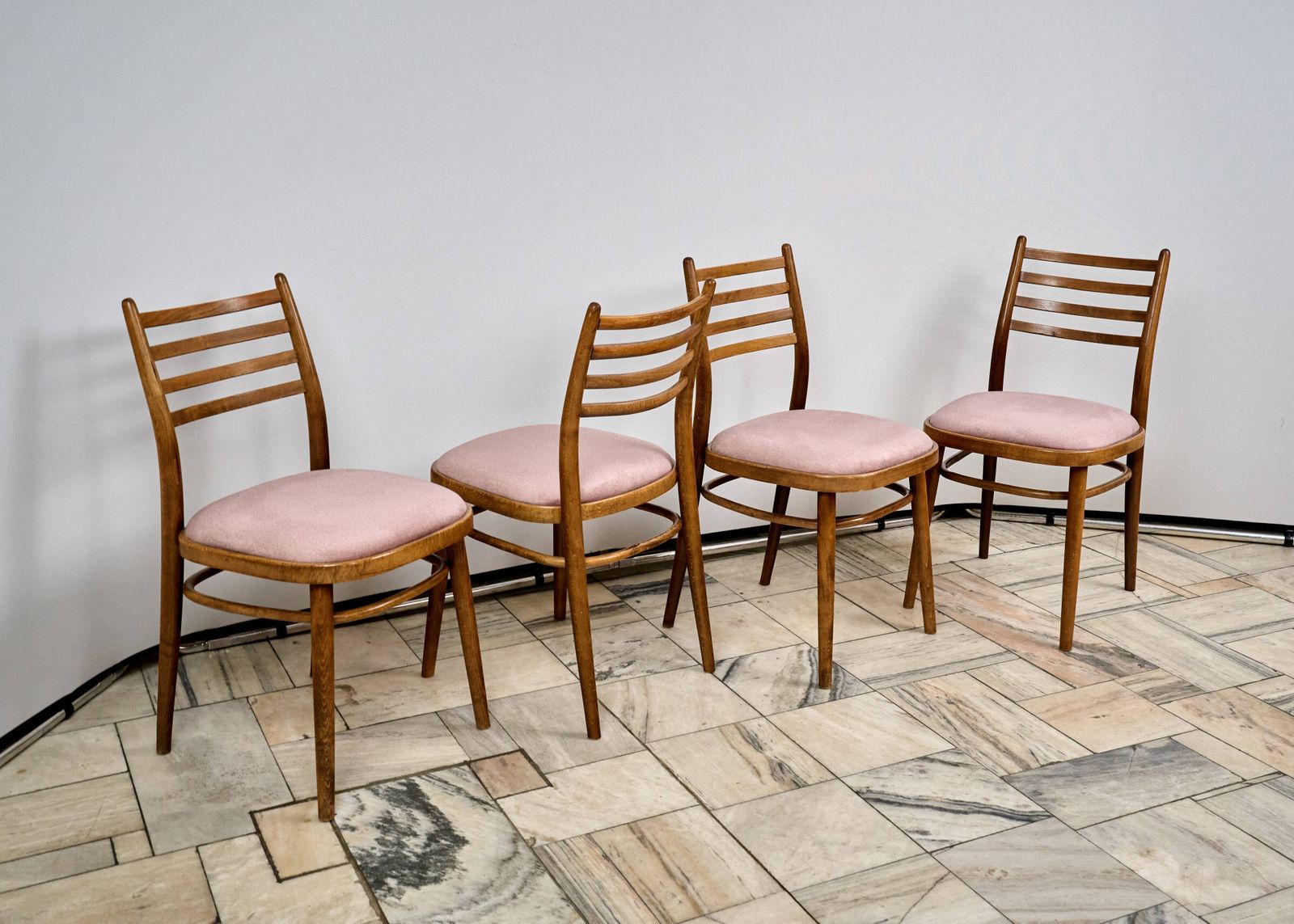 Set Of 4 Dining Chairs, Ton, 1960s, Czechoslovakia photo 500.0