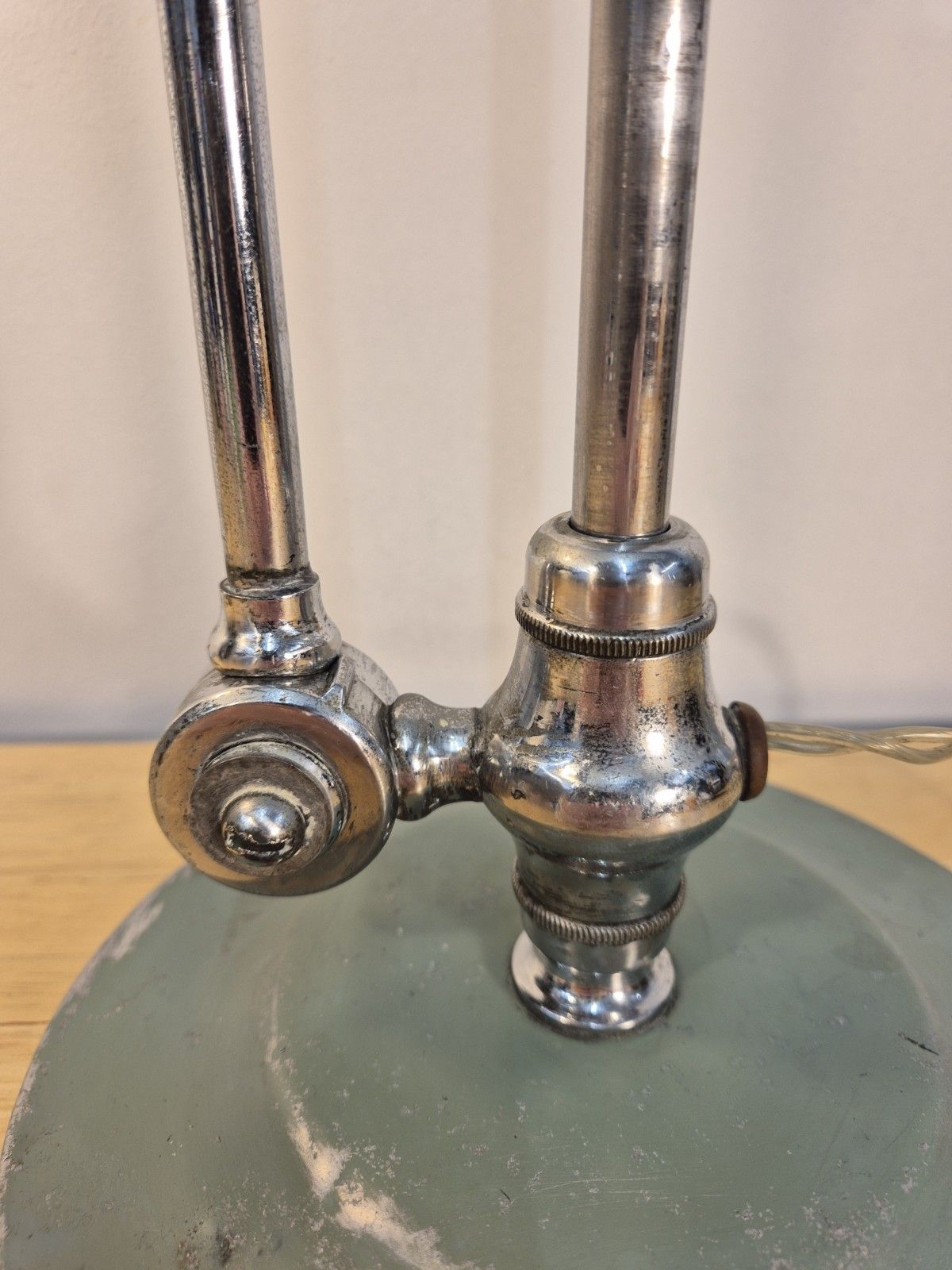 Original 1920s Supreme Adapt O Lite Table Lamp With Period Thomas Schneider Glass Shade photo vinterior