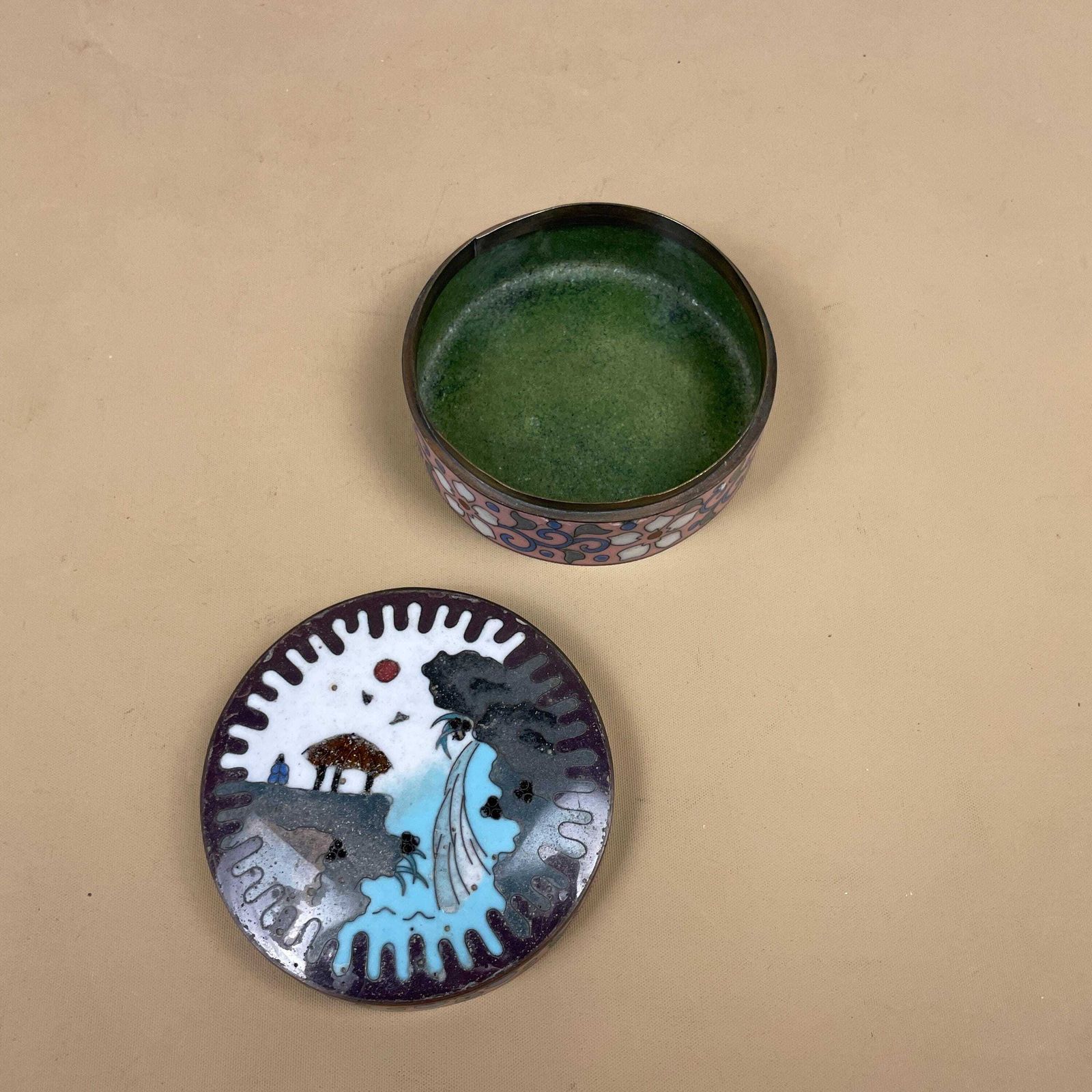 Cloisonne Trinket Box Enamel Jewellery Keepsake Container With Lid Oriental Chinese Small Vanity Box Dressing Table Decor Scenic. photo Home Decor