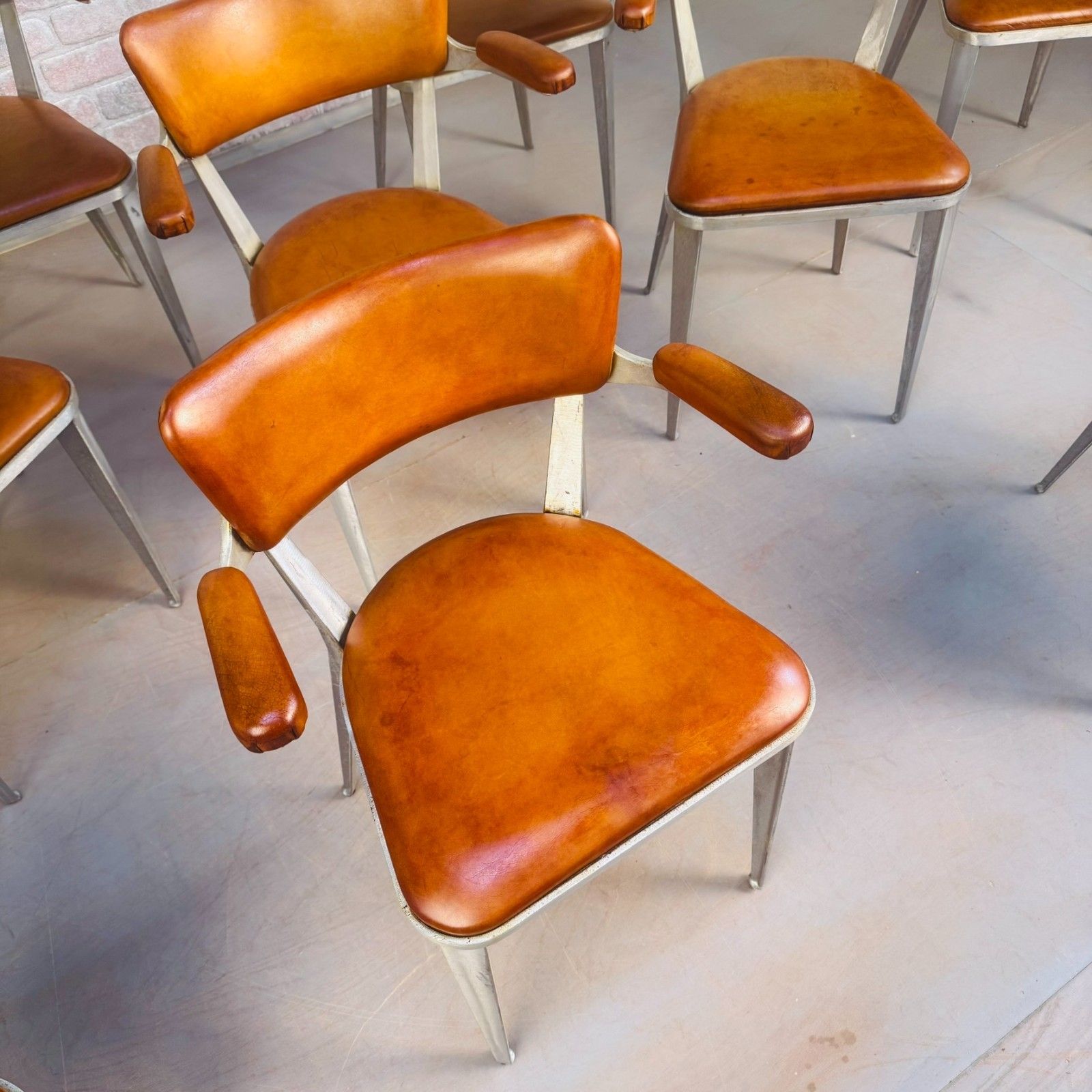 Set Of 10 Ernest Race Ba3 Dining Chairs – Tan Leather Mid Century Modern Icons photo for sale