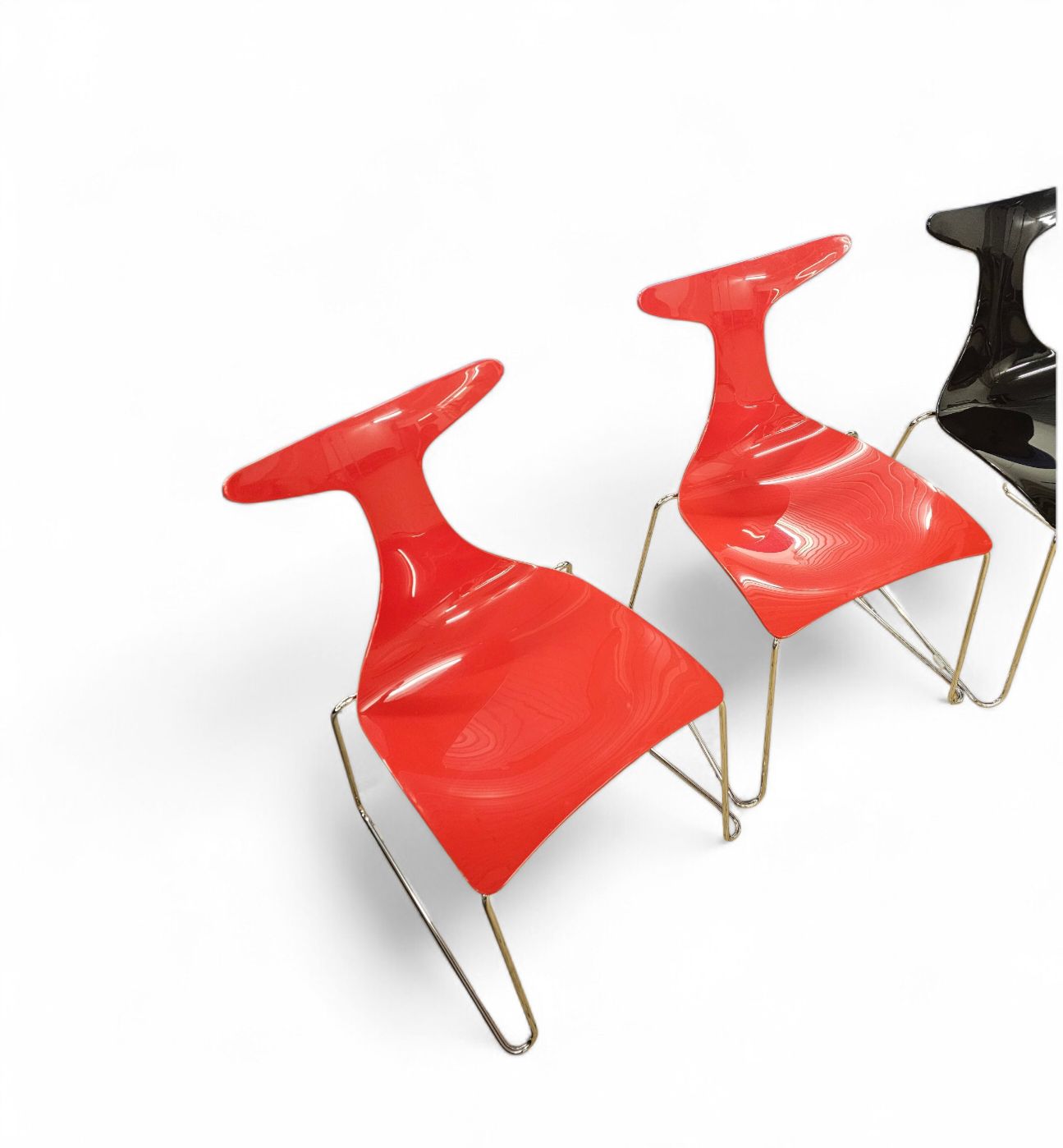 photo for sale 6 X Delfy Chair By Gino Carollo For Ciacci Kreaty / Italy 1990s / 2 X Red   4 X Black