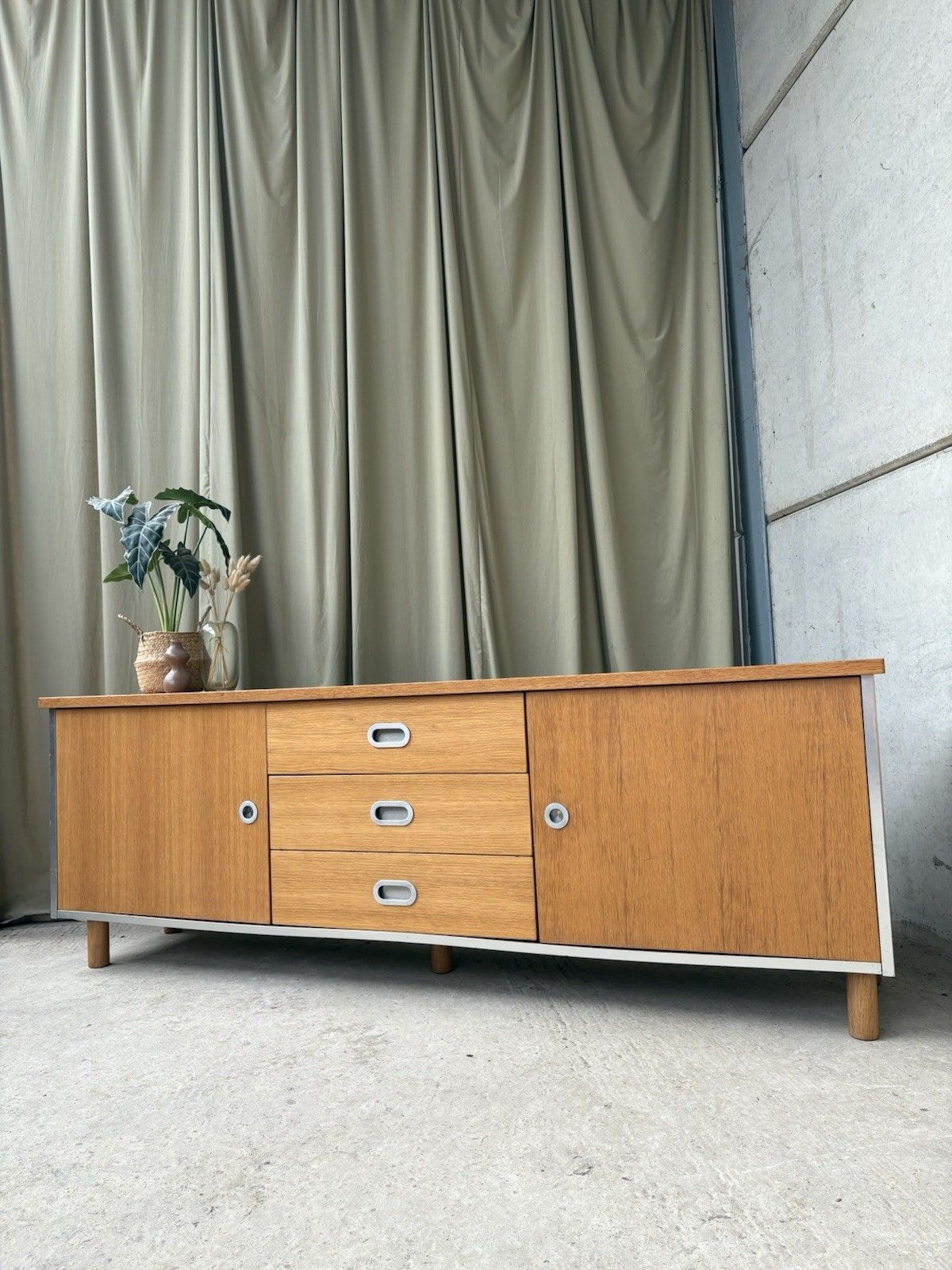 Vtg Late Mid Century 90s Sideboard Modernist Media Cabinet Unit Lp Storage R1122