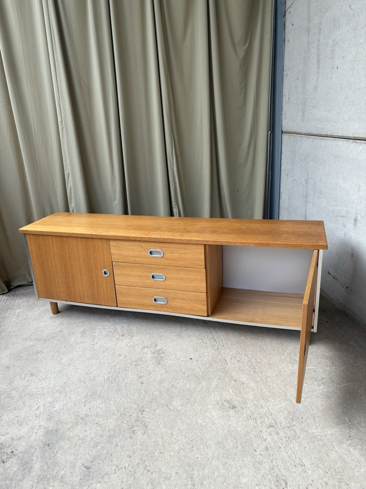 Furniture Vtg Late Mid Century 90s Sideboard Modernist Media Cabinet Unit Lp Storage R1122 photo