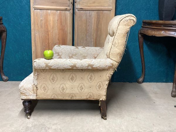 A Good Victorian Country House Sitting Room Armchair photo Furniture