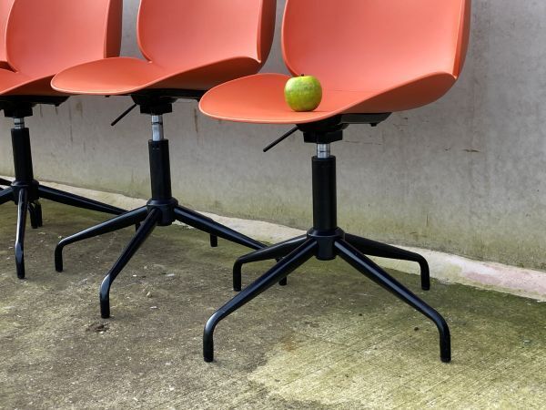A Set Of 6 Mid Century Styled Swivel Dining Chairs photo furniture