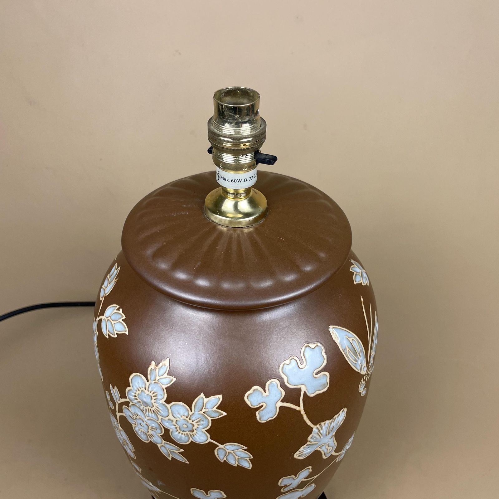 Vintage Ceramic Lamp Light Bedside Table Hand Painted Chinese Floral Design Pattern Wood Base Oriental Vase Brown Blue Ginger Jar photo vintage
