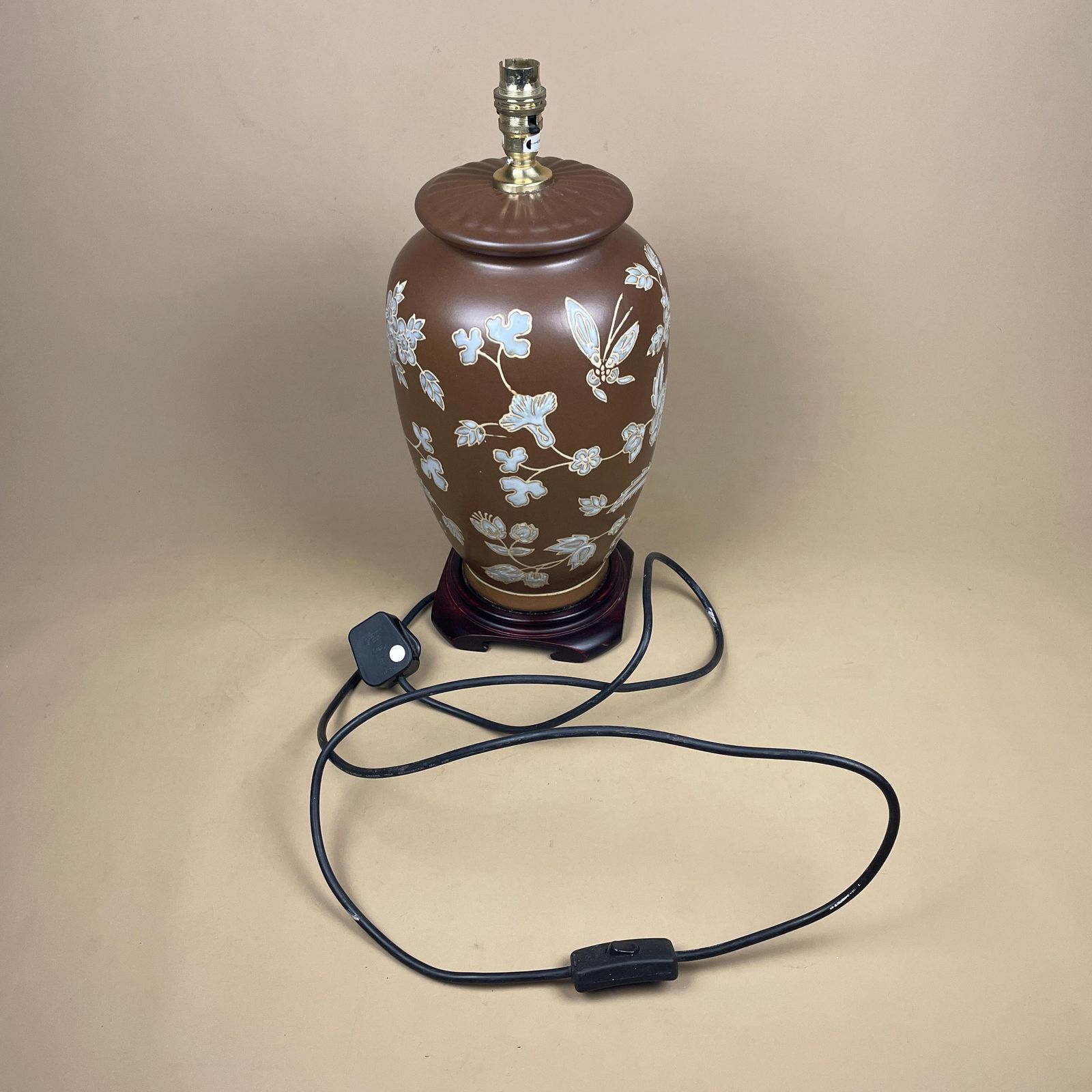 Lighting Vintage Ceramic Lamp Light Bedside Table Hand Painted Chinese Floral Design Pattern Wood Base Oriental Vase Brown Blue Ginger Jar photo