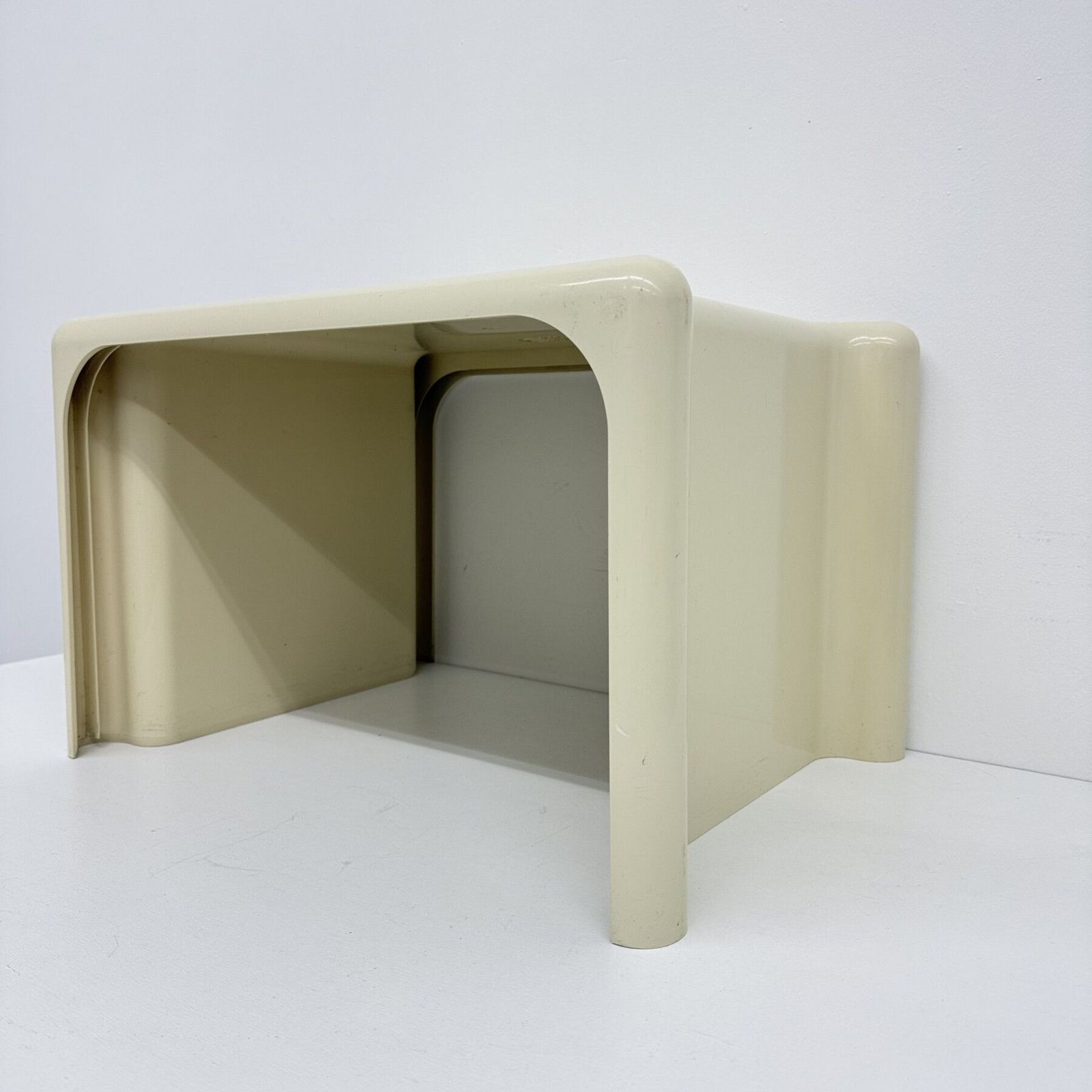 photo buy Italian Modern Plastic Side Table By Giotto Stoppino For Elco Scorze, 1970s