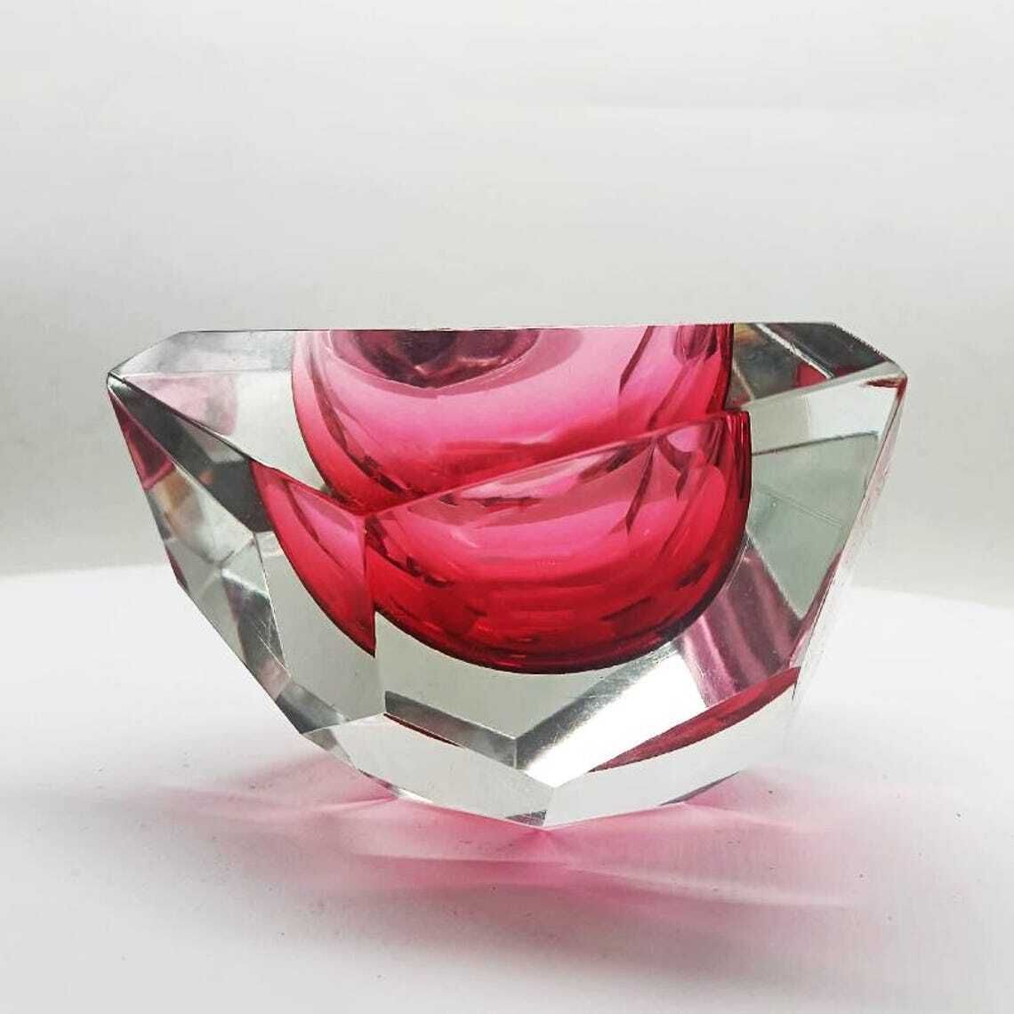 1960s Rare Pink Multifaceted Triangular Ashtray Or Catch All In Murano By Flavio Poli For Seguso. Made In Italy. photo buy