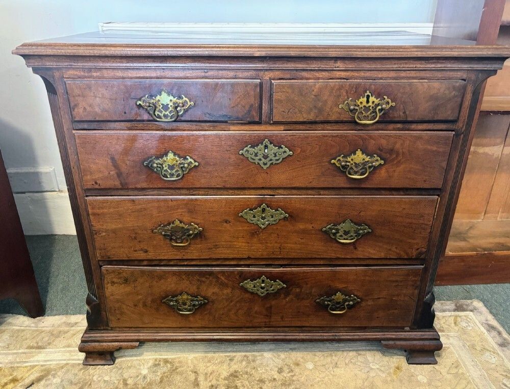 Furniture George III Walnut Small Chest Of Drawers photo