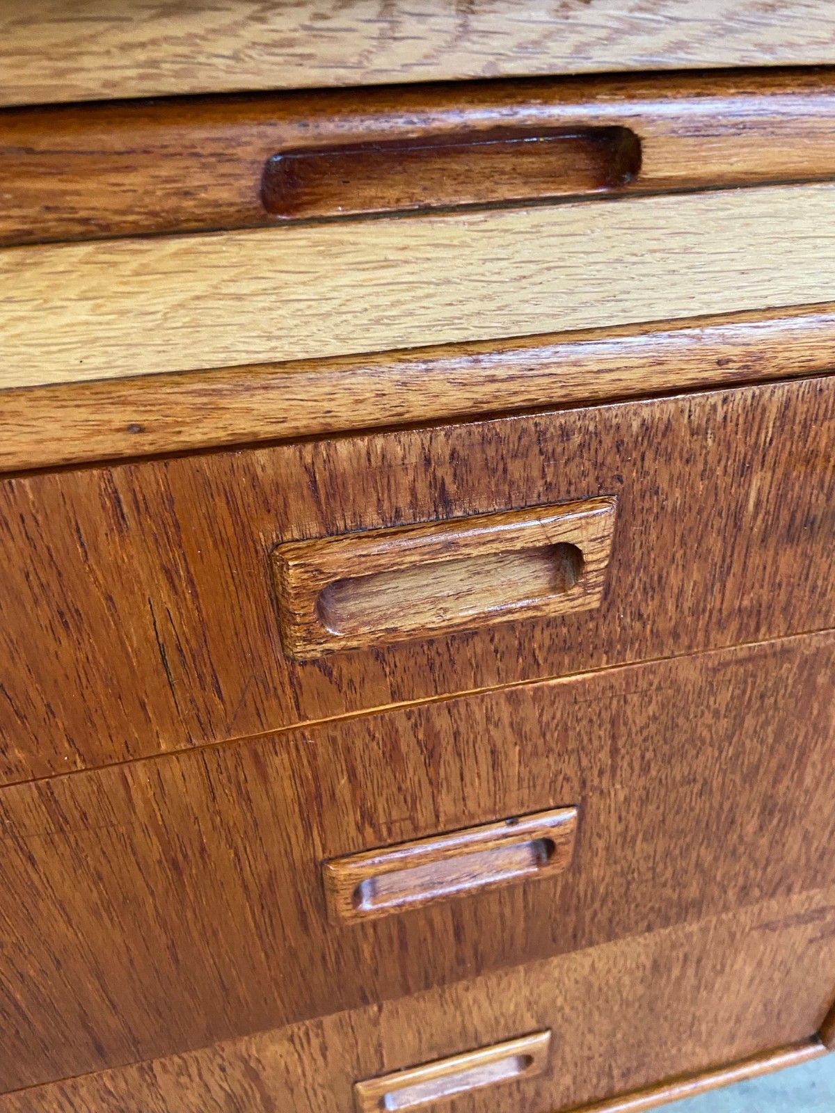 photo vinterior Vintage Retro Danish Teak And Oak Desk By Borge Mogensen For Soborg