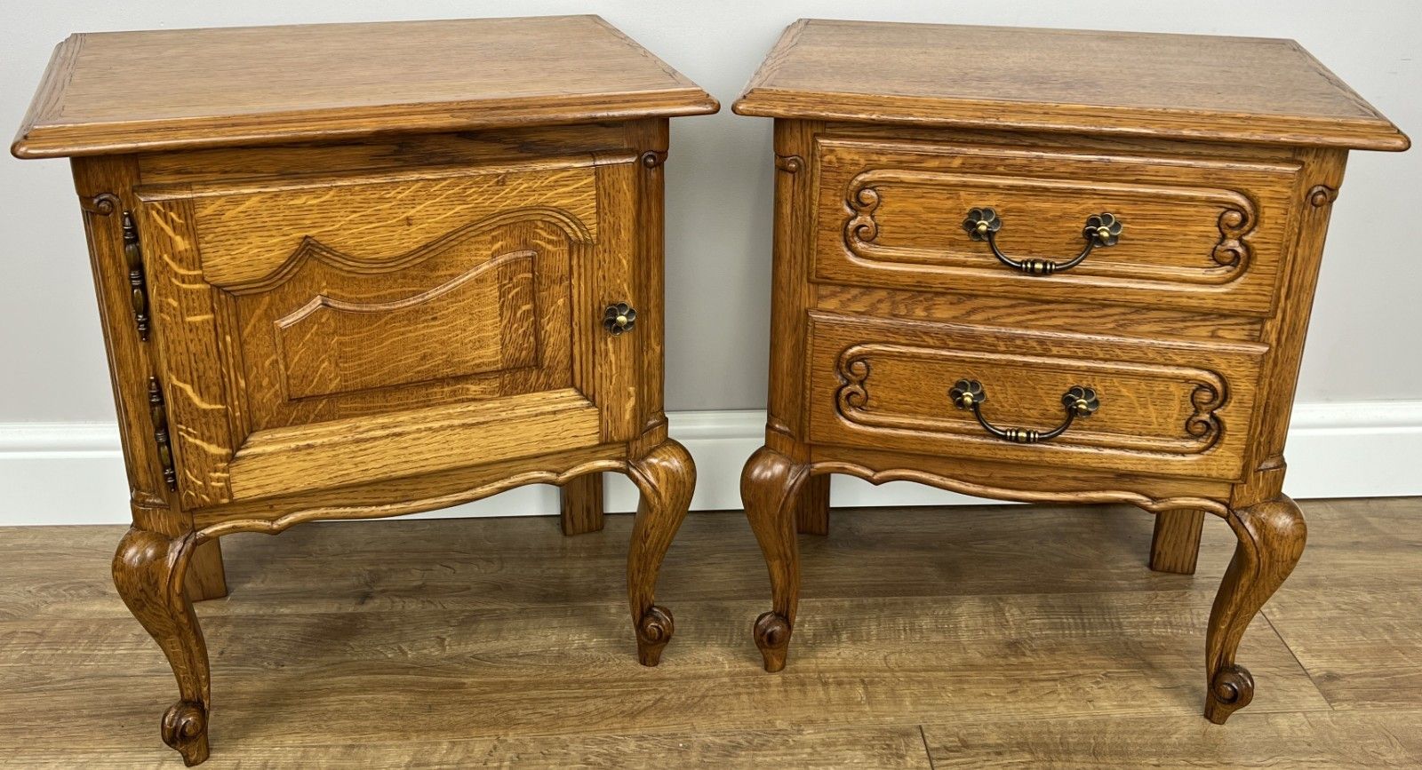 Pair Of  Bedside Tables Vintage French Louis Oak Nightstands Cabinets Lot 4911 photo furniture