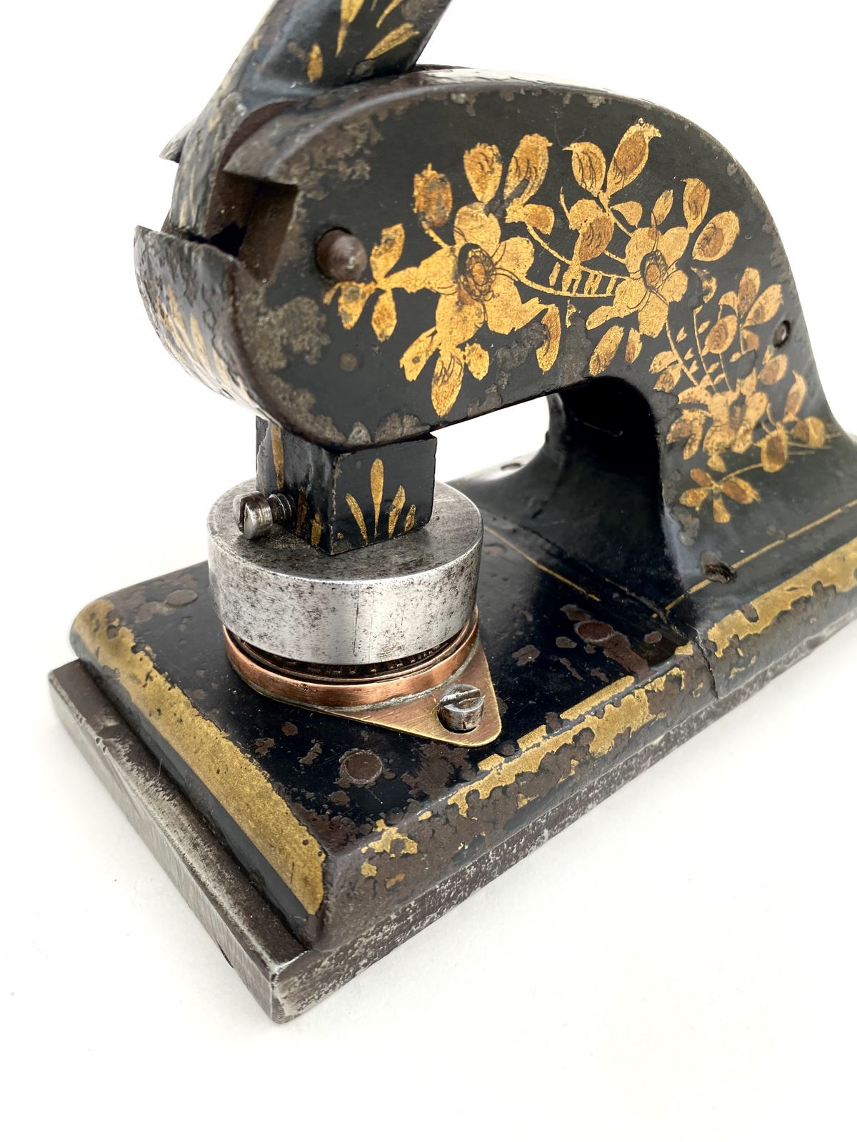 photo vintage A Set Of Six  19th And 20th Century Cast Iron Embossing Seal Presses