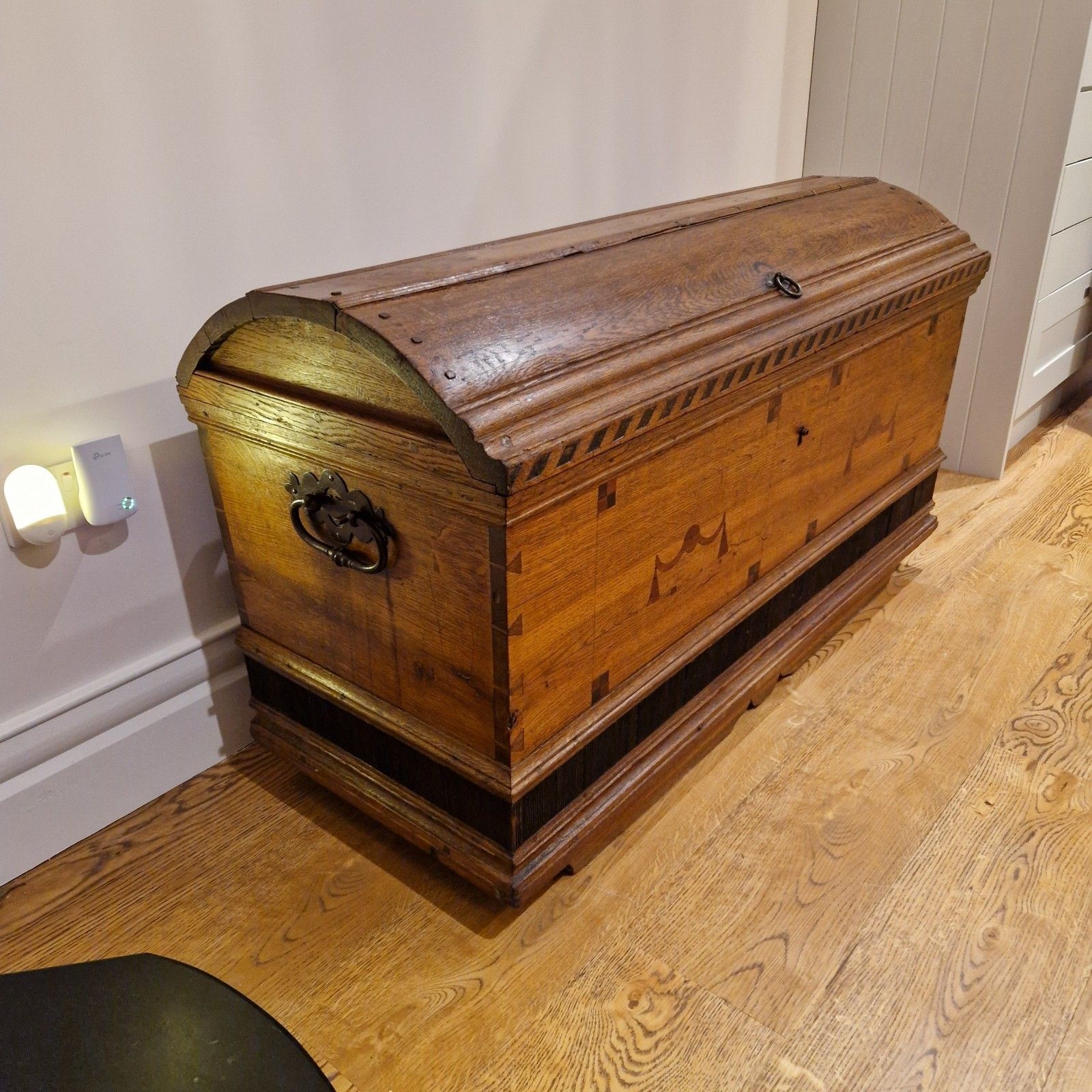 Antique 18th Century Dutch Oak Coffer – Chevron Inlays & Original Iron Handles photo 1496.0
