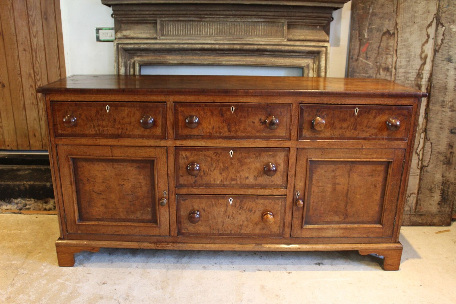 Dresser Rare Burr Oak George III Sideboard C1790 photo 2150.0