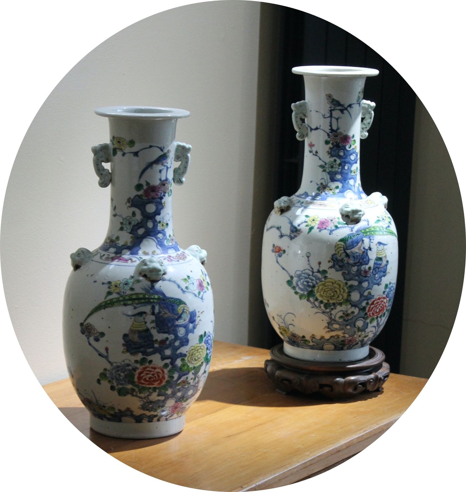 Large Antique Chinese 19/18th Century Qing Dynasty Vases Of Rouleau Form