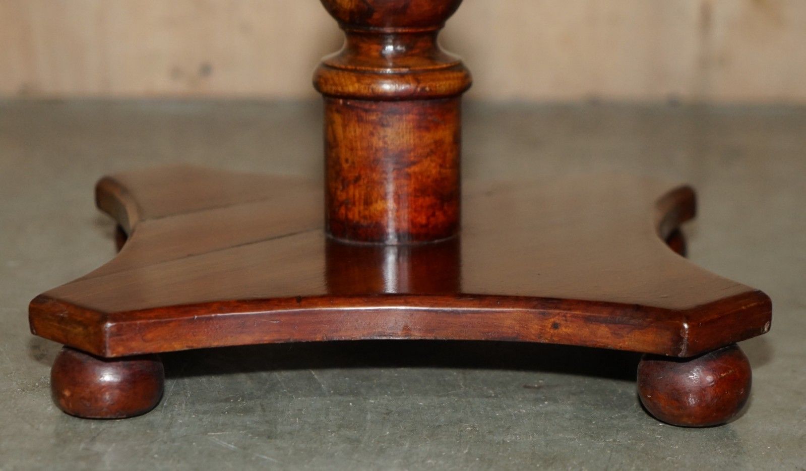 Furniture Fully Restored Sublime Antique Circa 1880 Mahogany Inlaid Tripod Side Lamp Table photo