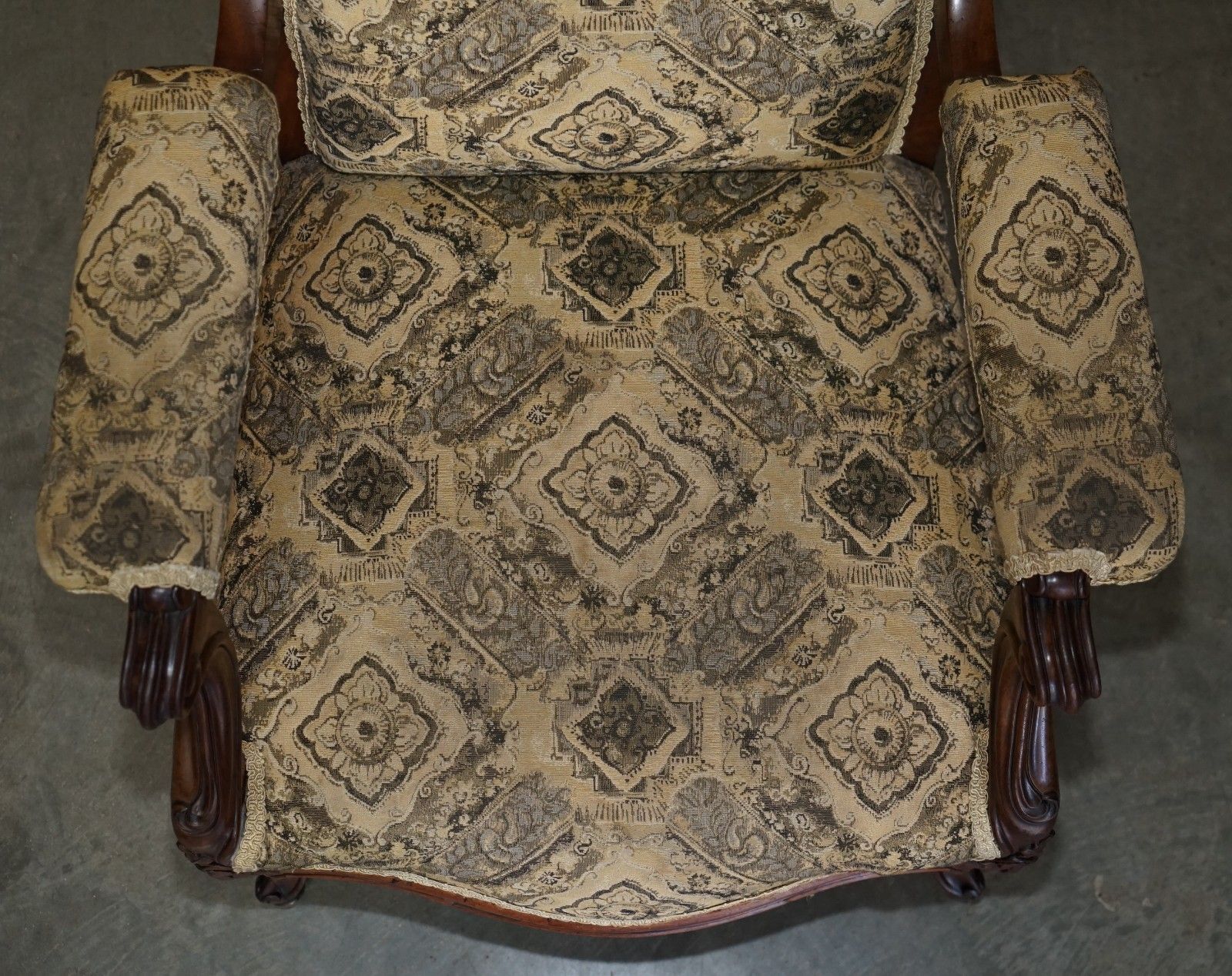 2350.0 Fine Antique Victorian Hand Carved Library Reading Wingback Show Framed Armchair photo