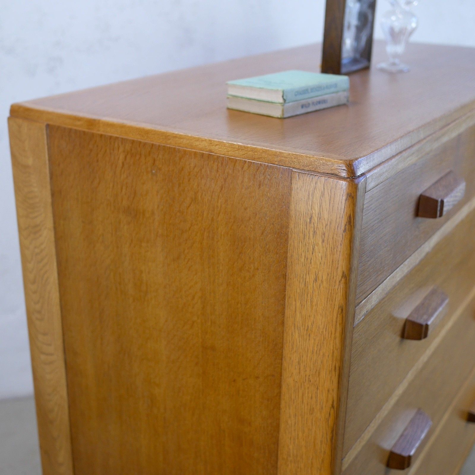 photo vintage Vintage Mid Century Chest 5 Drawers Plan Chest Mod Air Ministry Oak #103059