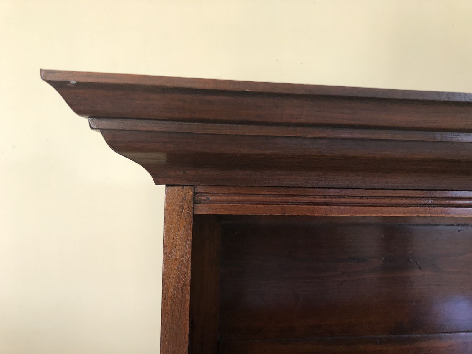 photo vinterior 19th Century Sideboard With Dresser Top