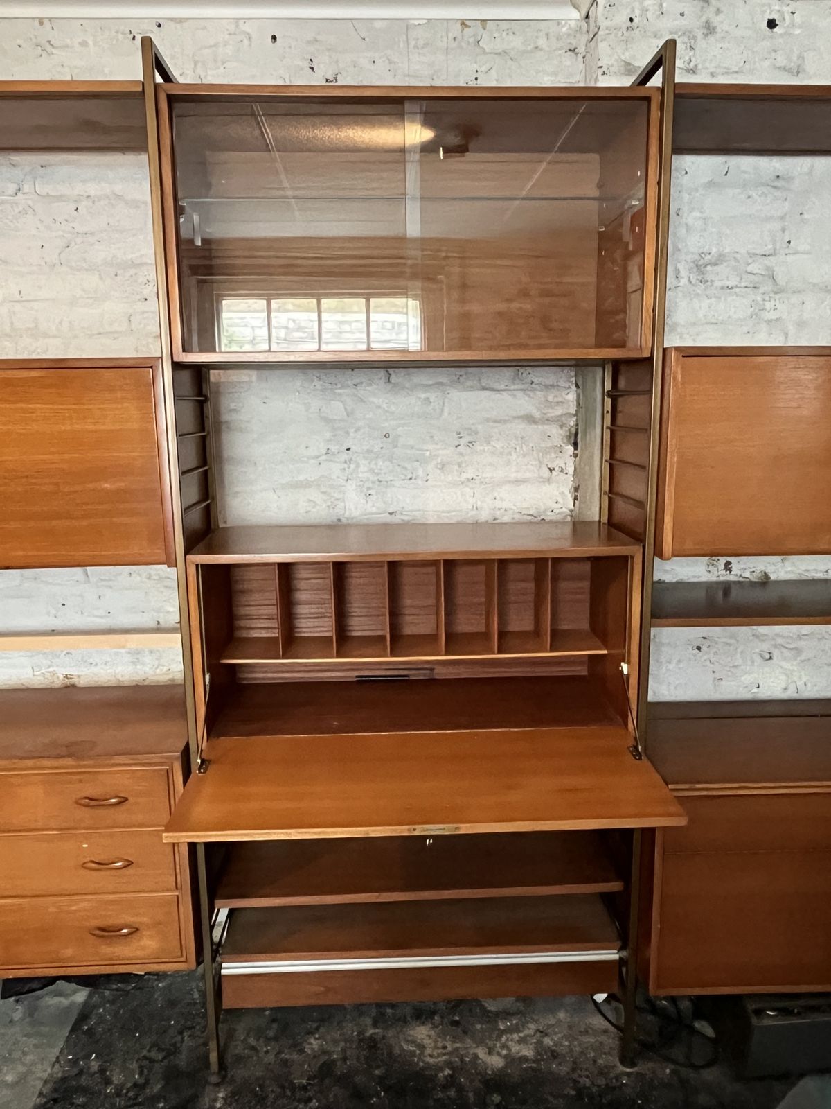 Ladderax Shelving System photo Furniture