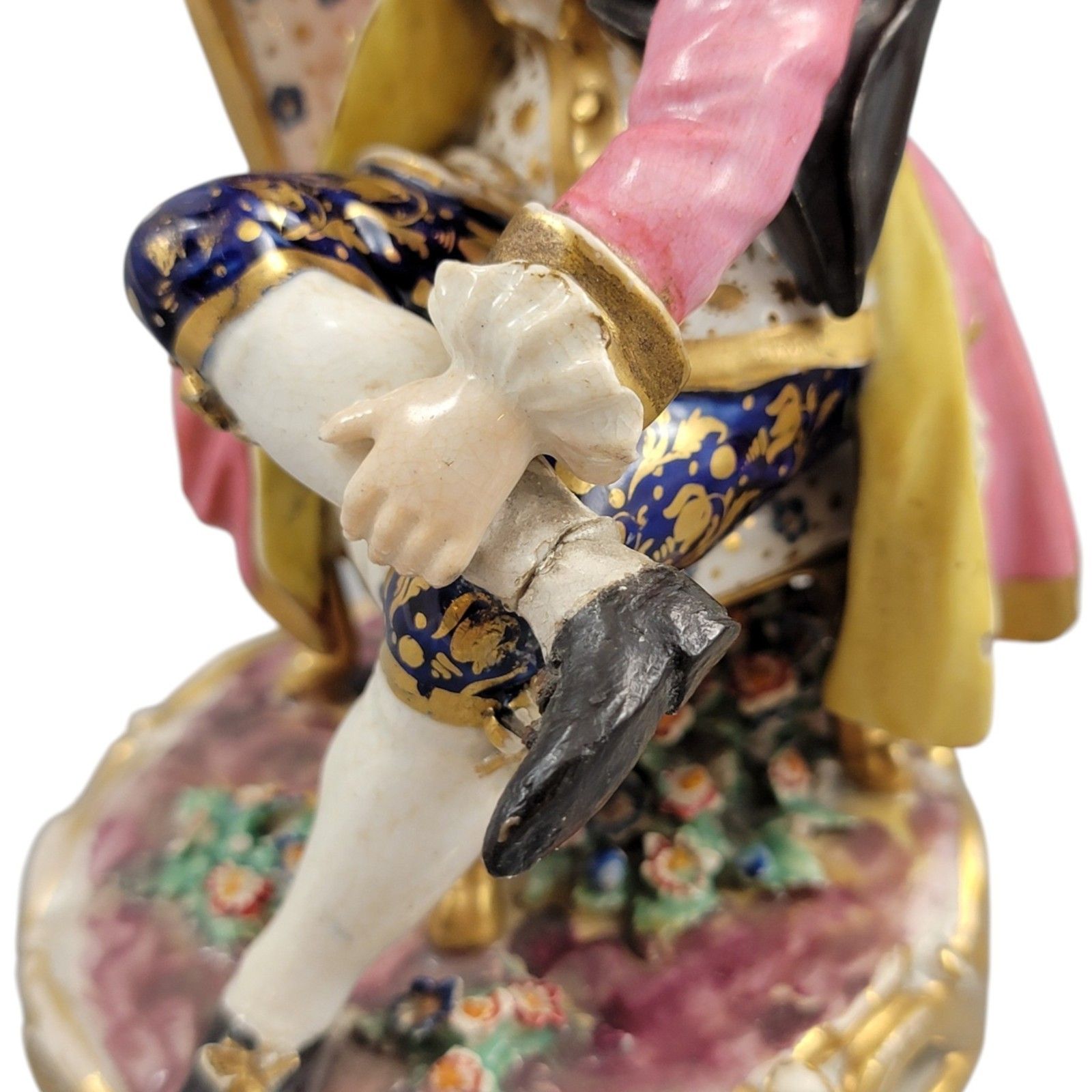 photo vinterior Derby Pair Of Porcelain Figures “Boy Reading A Book And Girl Tatting”, C. 1785