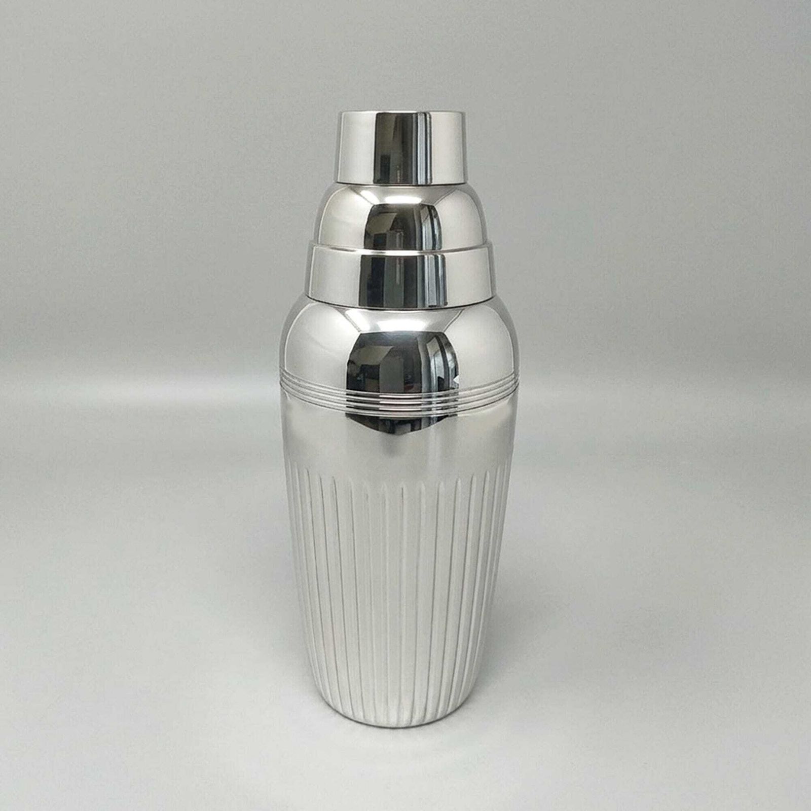 1930s Art Deco Jordan "Sheffield Collection" Silver Plated Cocktail Shaker. Made In England photo furniture