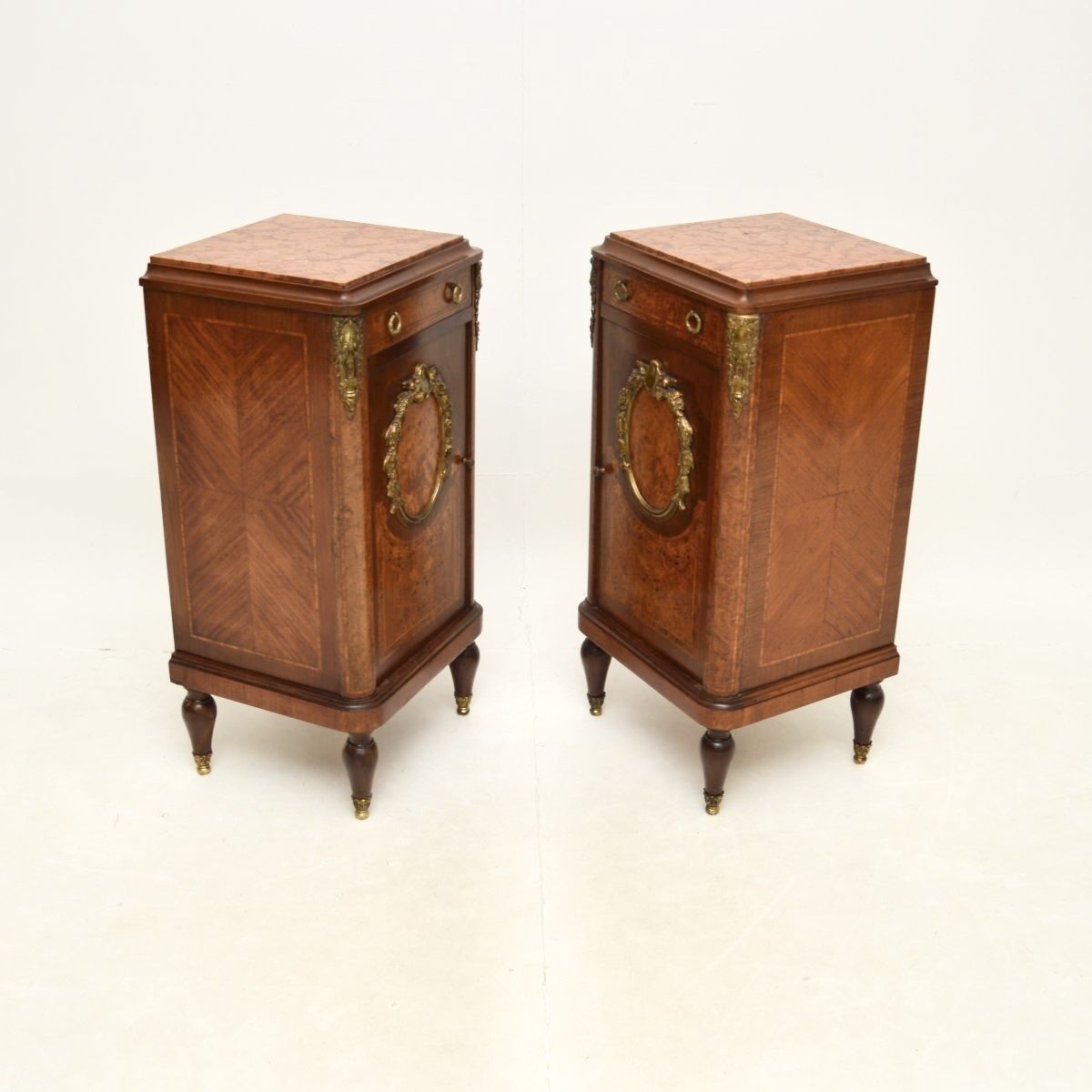 photo furniture Pair Of Antique French Inlaid Walnut Marble Top Bedside Cabinets