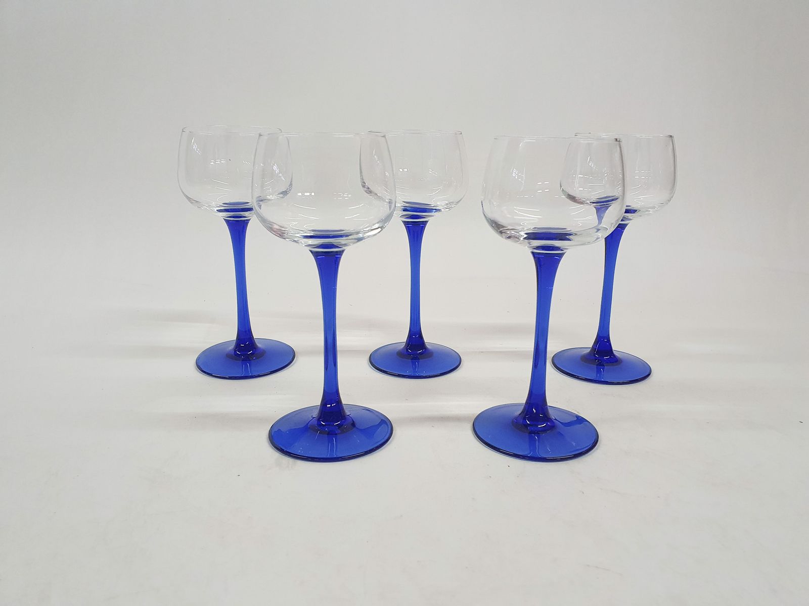 Set Van 5 Vintage Blauwe Wijnglazen Van Luminarc, Frankrijk, Ca. Jaren 1960