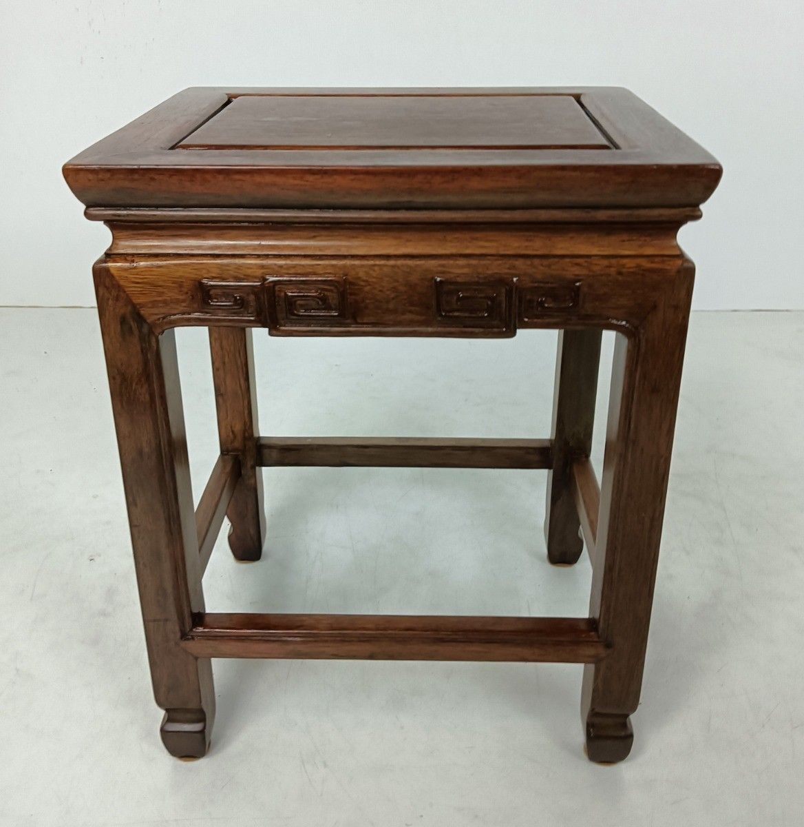 Small Vintage Carved Wooden Side Occasional Tea Wine Table Plant Bonsai Stand Lo photo furniture