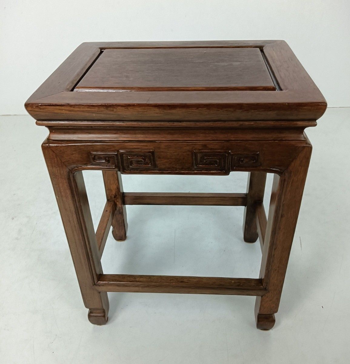 Small Vintage Carved Wooden Side Occasional Tea Wine Table Plant Bonsai Stand Lo photo buy