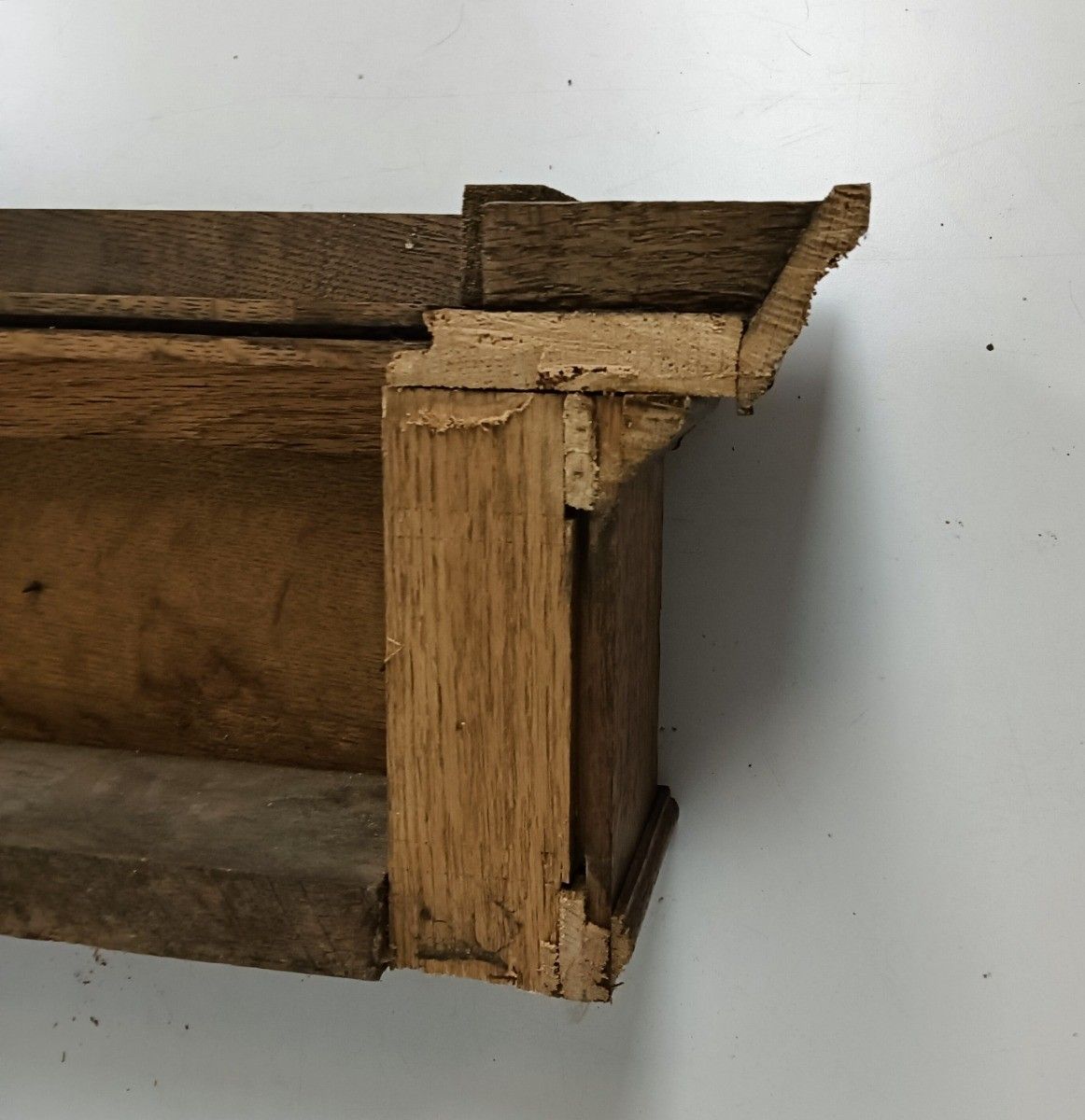photo vinterior Heavy Large Antique Carved Wooden Pediment Over Door Trim Architectural Salvaged