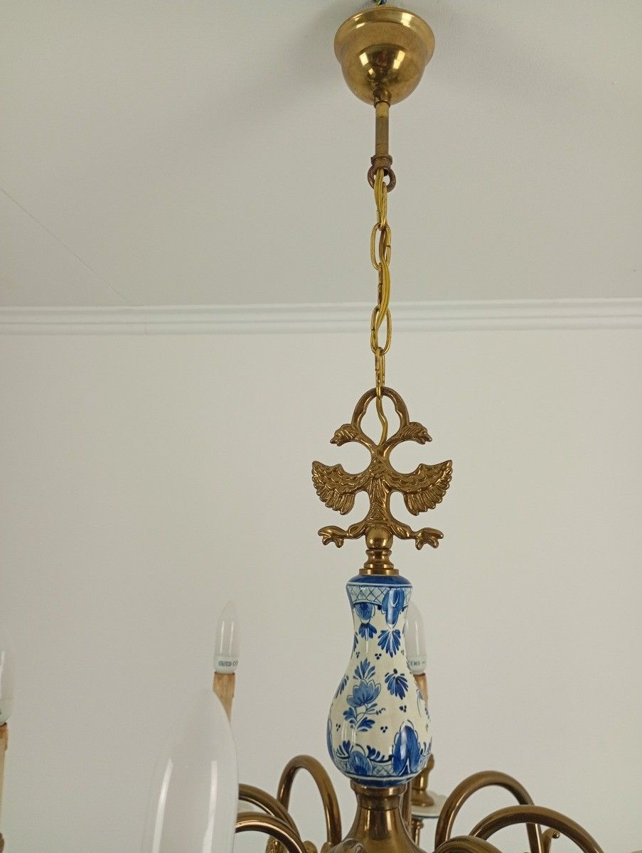 L Dutch Delft Blue White Chandelier Porcelain Ornate Brass 8 Lights Arms Vintage photo furniture