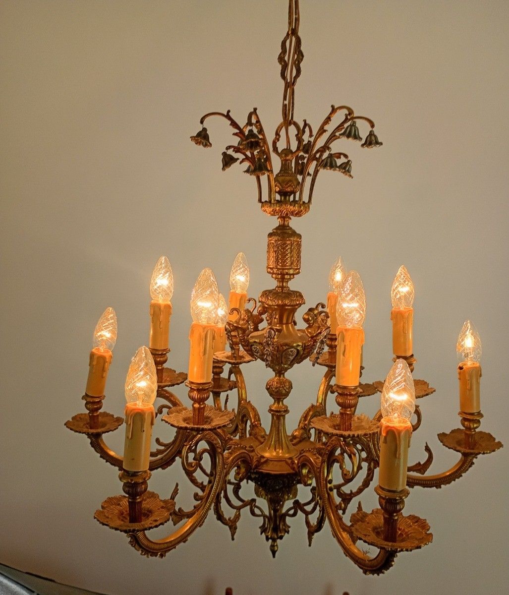 Lighting Gorgeous Spanish Revival Brass Chandelier Putti Bell Flowers 12 Arm Lights Vinta photo