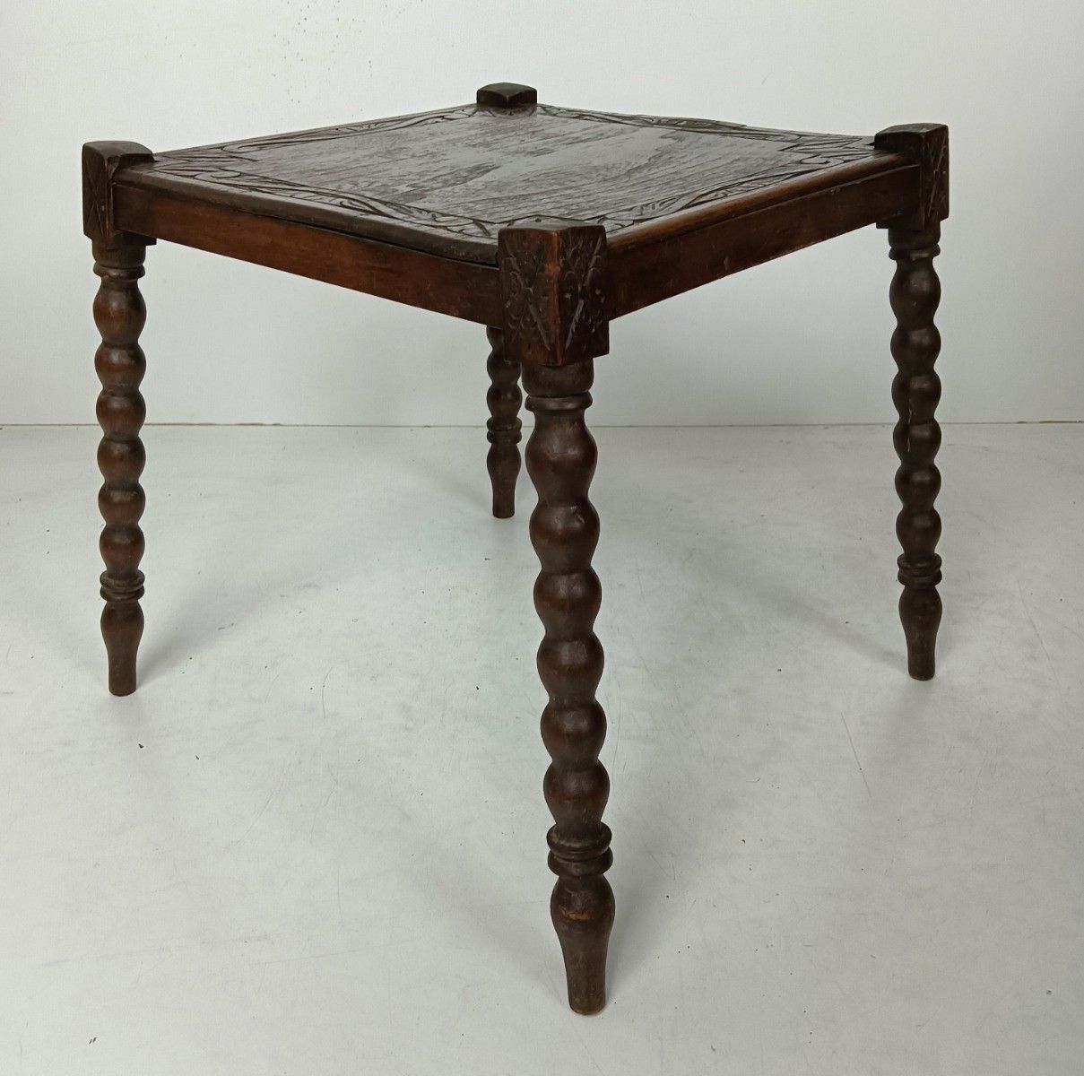 Antique Side Occasional Coffee Tea Table Hand Carved Wood Gorgeous Etched Patter photo for sale