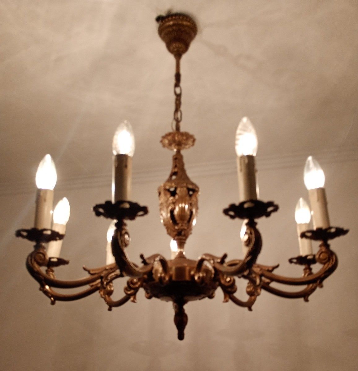 photo furniture Gorgeous Spanish Revival Brass Chandelier 9 Arm Lights Vintage Ornate Ceiling Fi