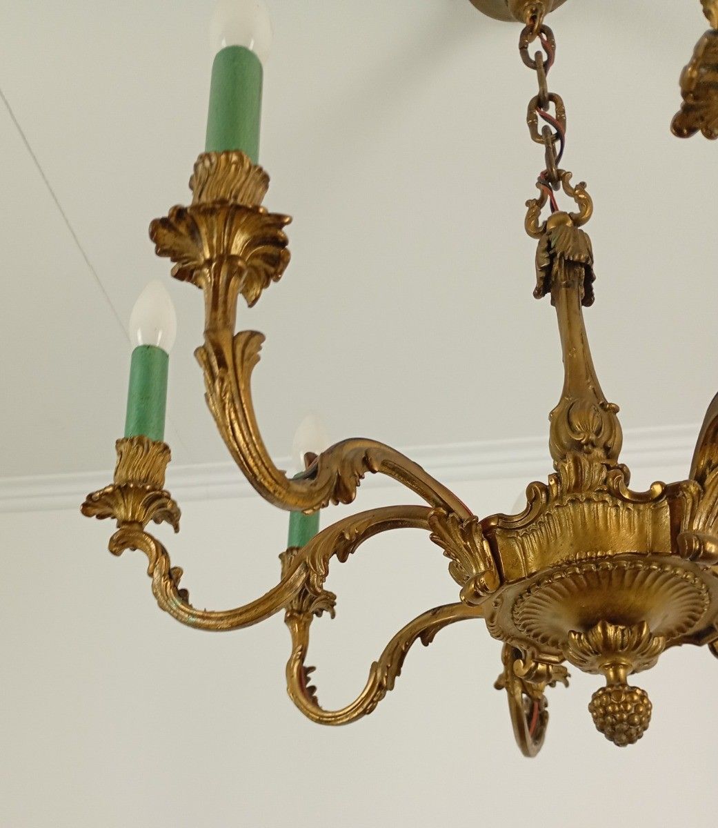 French Brass Hollywood Regency Style Chandelier 8 Arm Lights Ornate Green Candle photo vintage