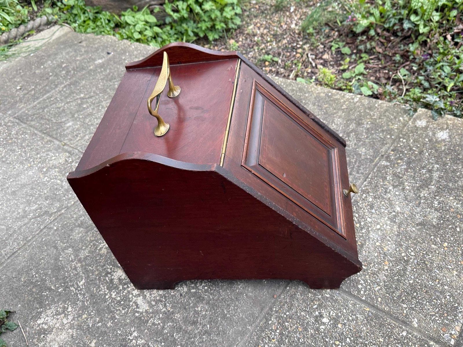 Vintage Wooden Coal Scuttle Brass Handle Fireside Log Storage Box Cabinet photo 165.0