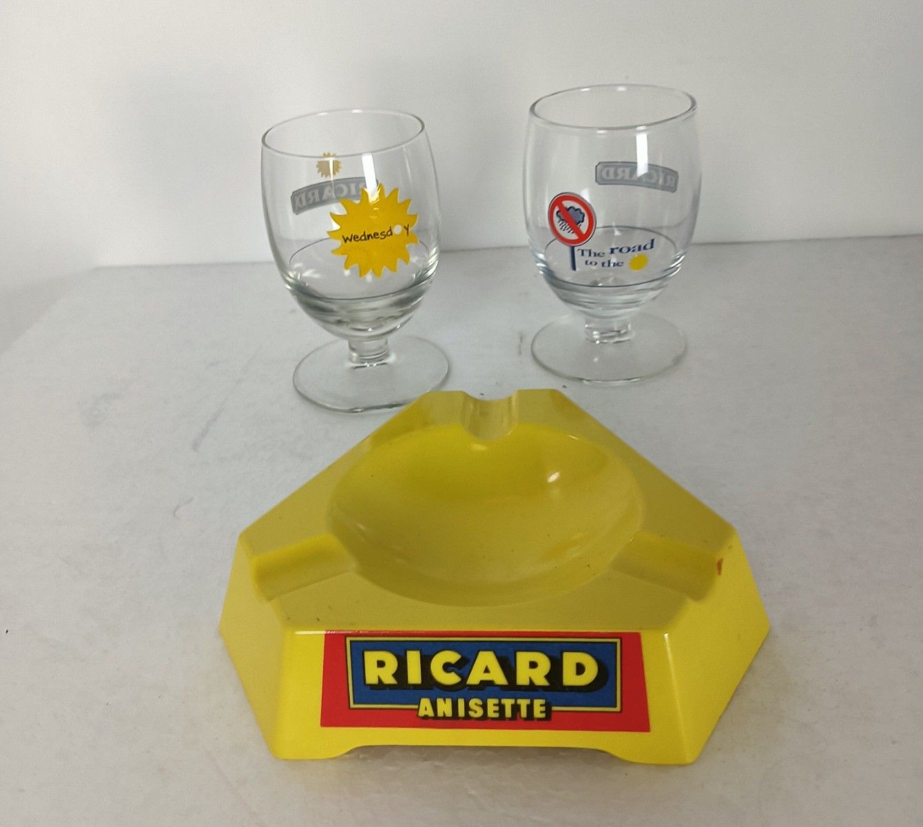 Set Of 2  Different French Ricard Glasses  + 1 Ashtray Pastis Apero Collector Ht
