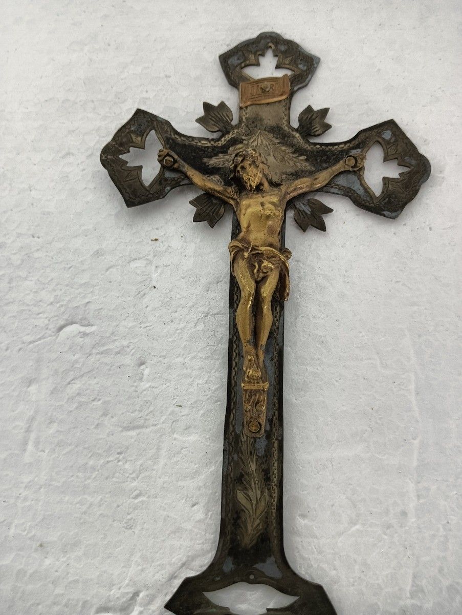 Antique Lovely Brass Ornate Holy Water Font Vessel Crucifixion Very Special Wall photo 134.0