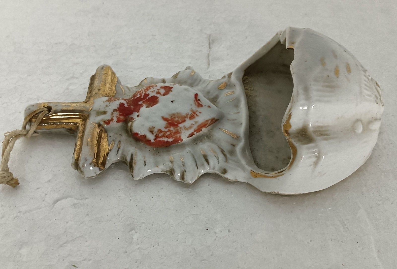 Antique Small Holy Water Font Vessel Bisque Porcelain Holy Heart Wall Hanging photo 80.0