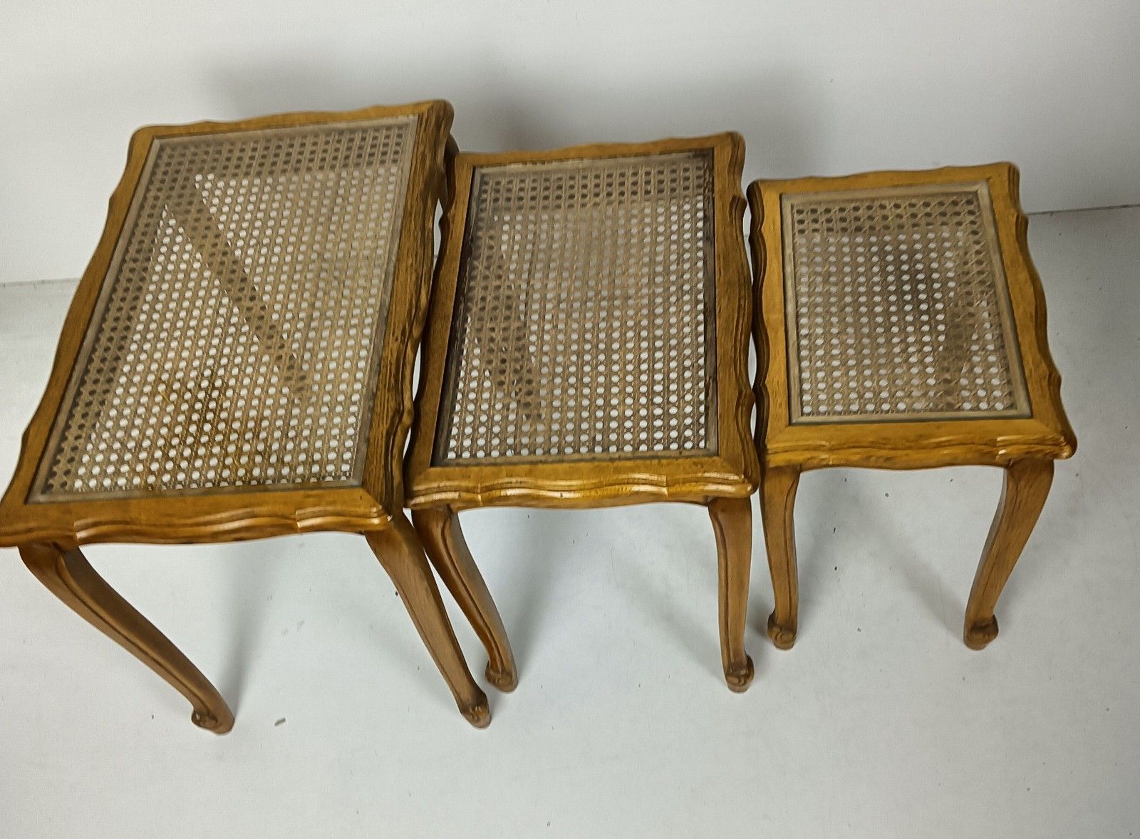 Set Of 3 Wooden Nesting Stacking Side Tables Rush Glass Barn Country Farmhouse S photo Furniture
