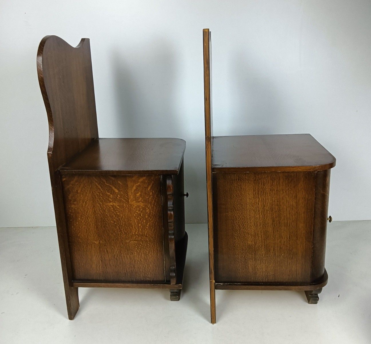 photo vintage Pair Antique Art Deco Nightstands End Tables Dresser 20s 30s  Bedroom Vanity Cab