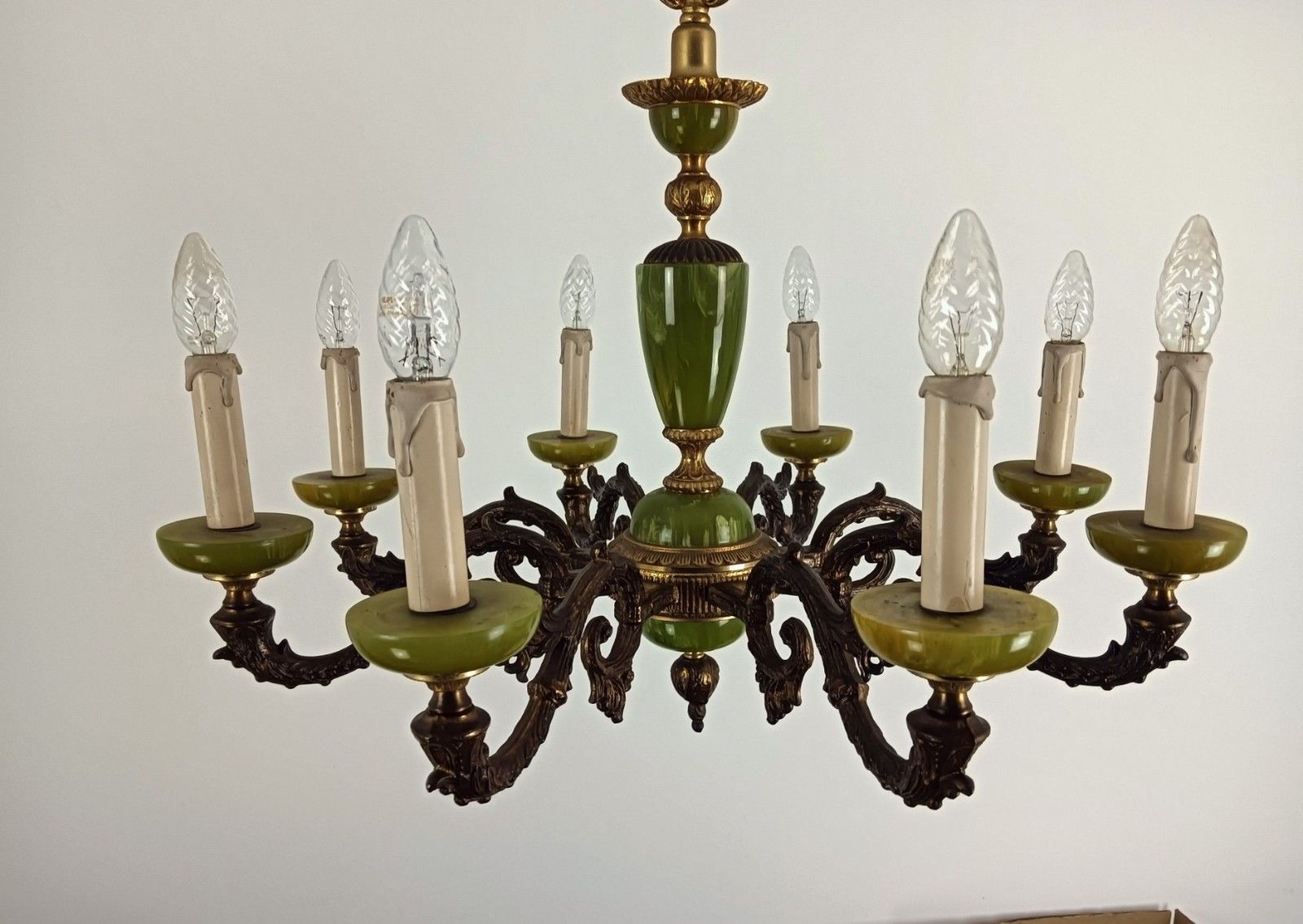 Chandelier 8 Arms Lights Hollywood Regency Brass Faux Marble Resi  Vintage photo Lighting