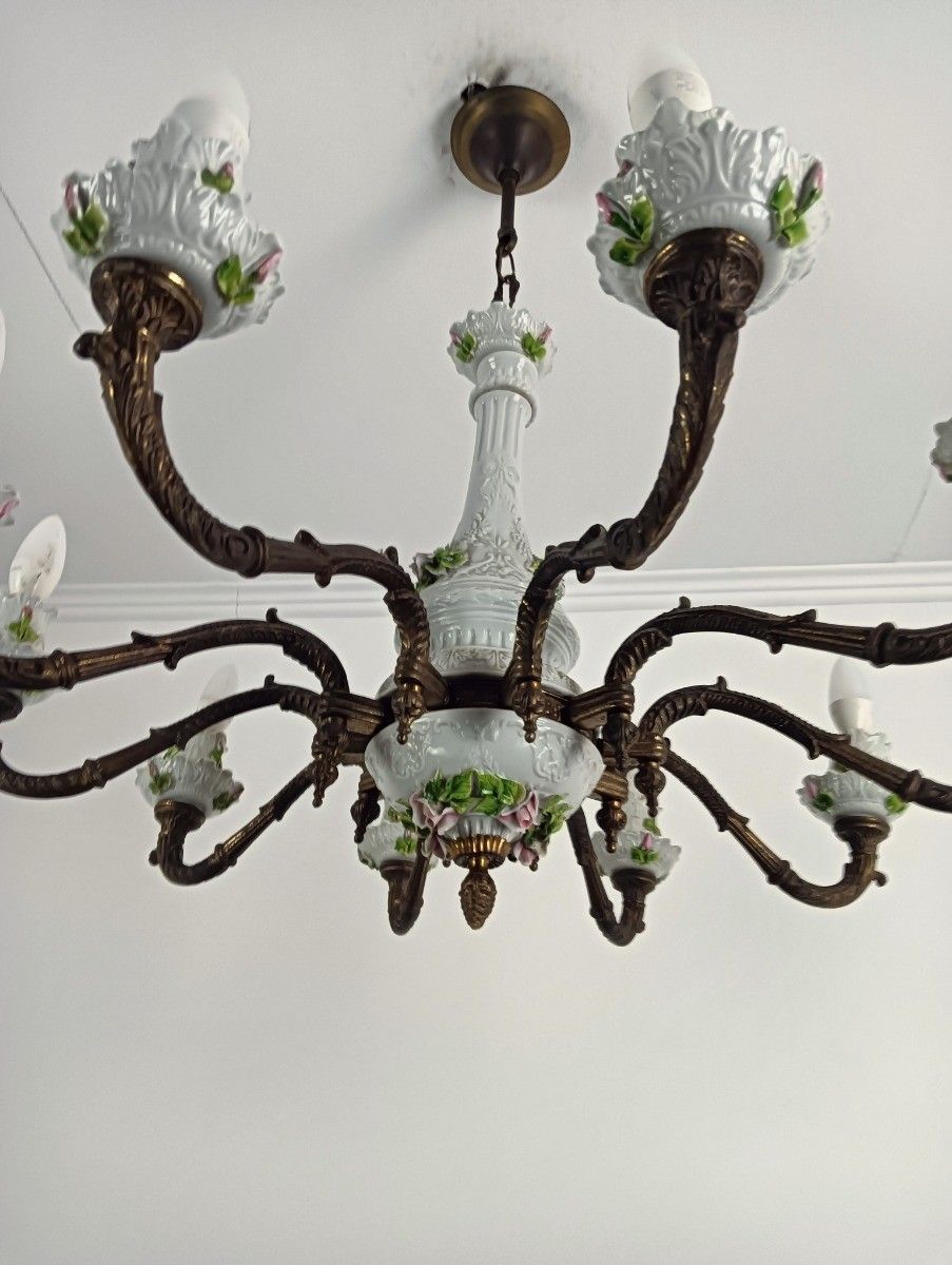 Capodimonte Porcelain Bronze Chandelier 10 Arm Lights, White, Italy Vintage photo vinterior