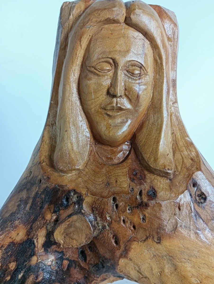 Hand Carved Wooden Tree Stump Folk Art Figurine Female Vintage photo Home Decor