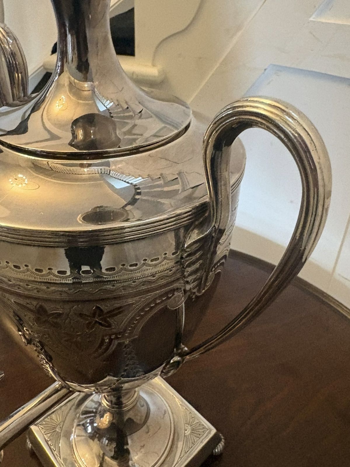 Antique 19tth Centuryt Walker & Hall Sheffield Silver Plated Tea Urn photo for sale